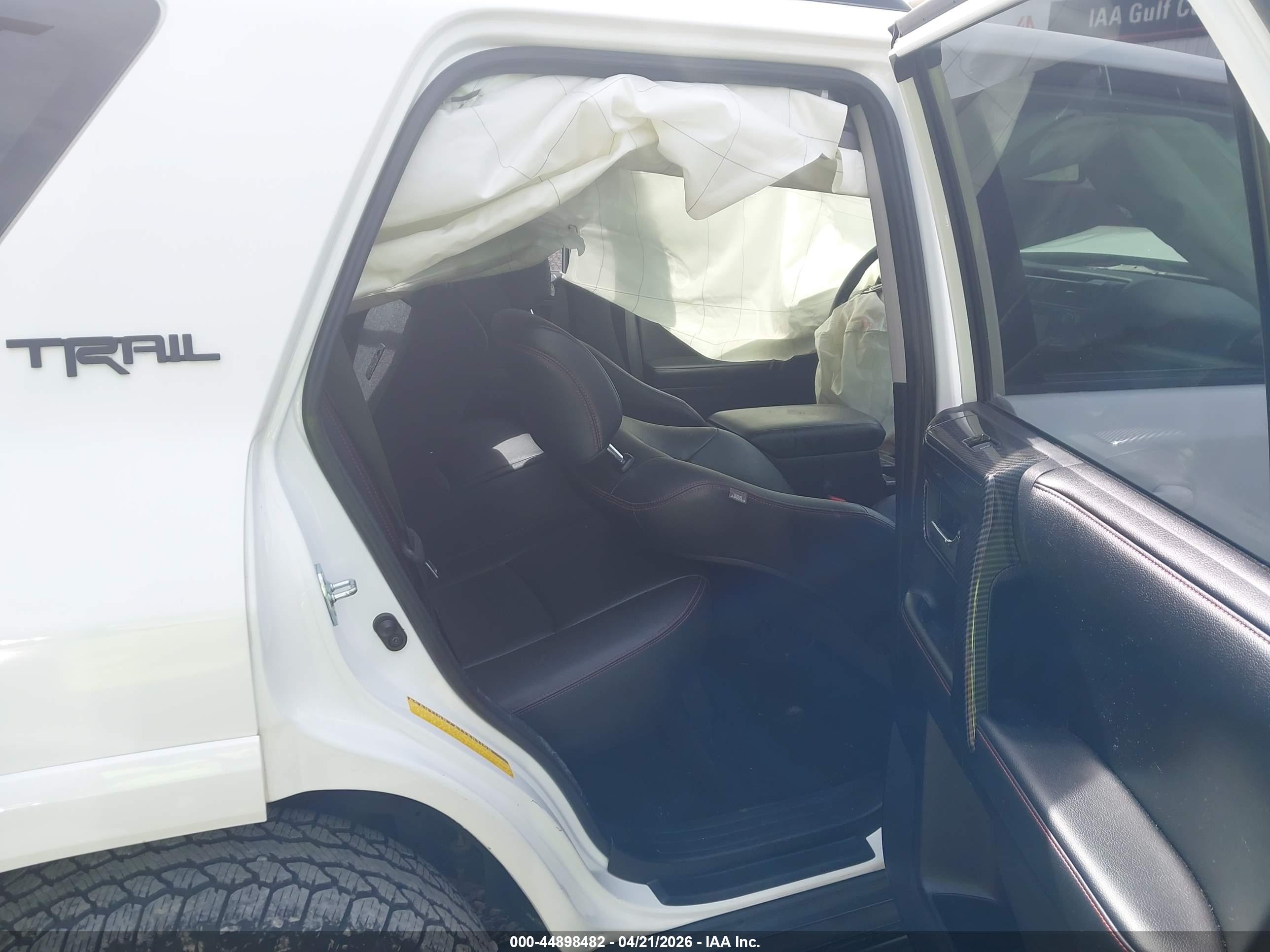 TOYOTA 4RUNNER image 8
