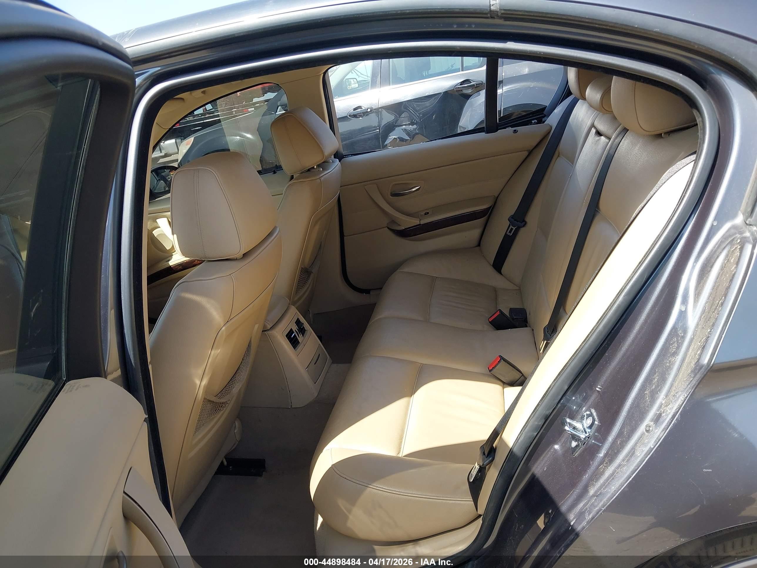 BMW 328I image 8