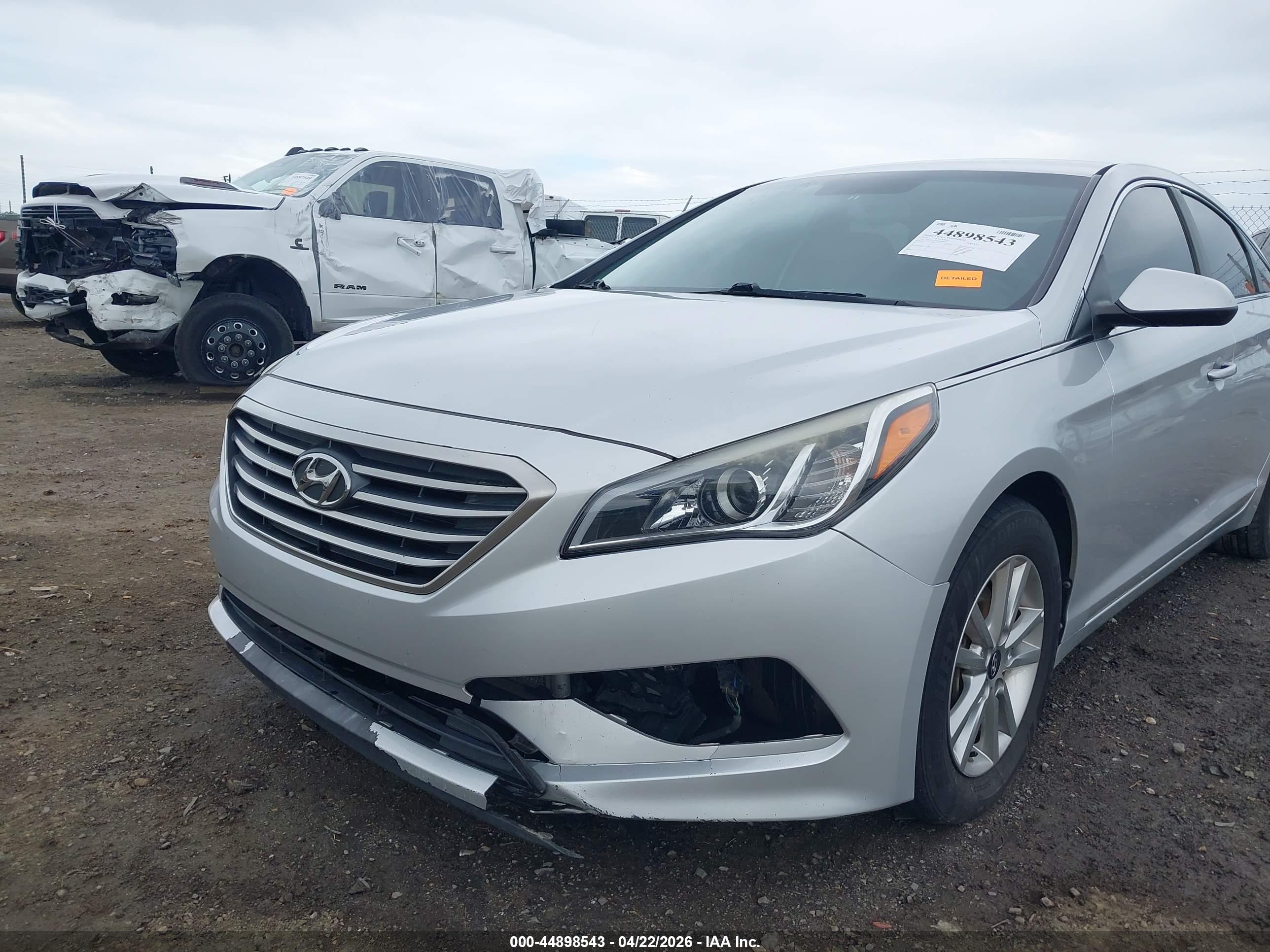 HYUNDAI SONATA image 6