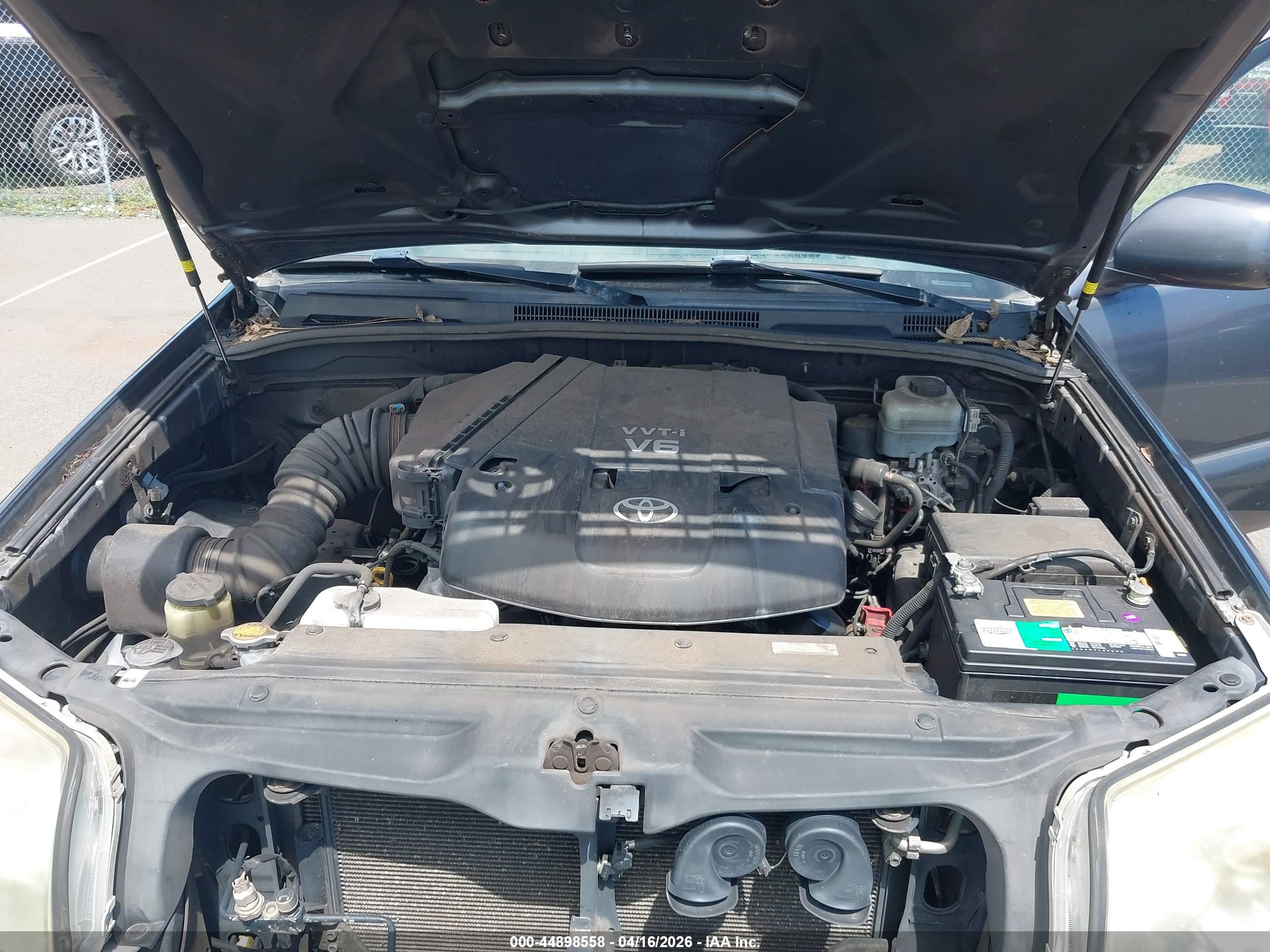 TOYOTA 4RUNNER image 10