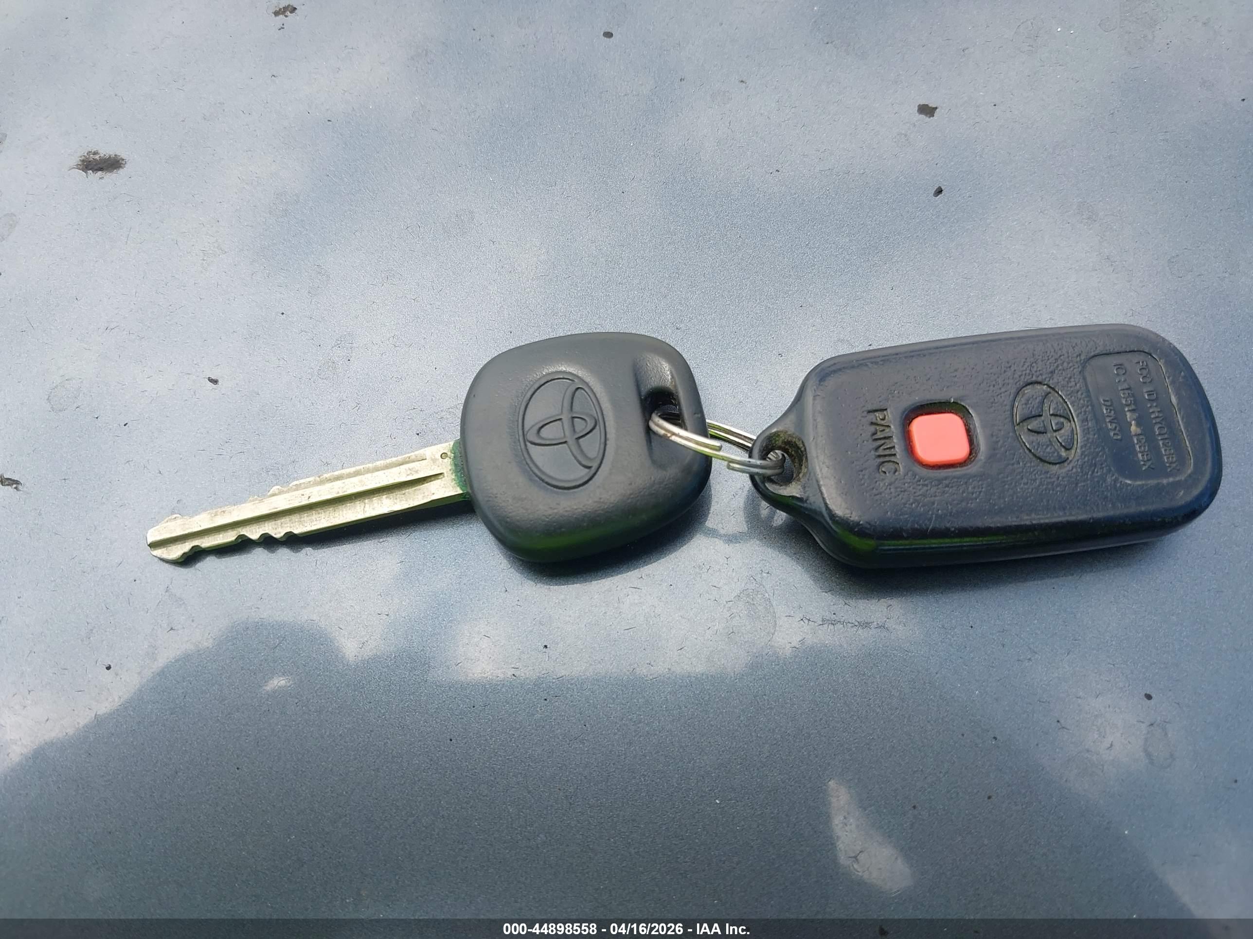 TOYOTA 4RUNNER image 11