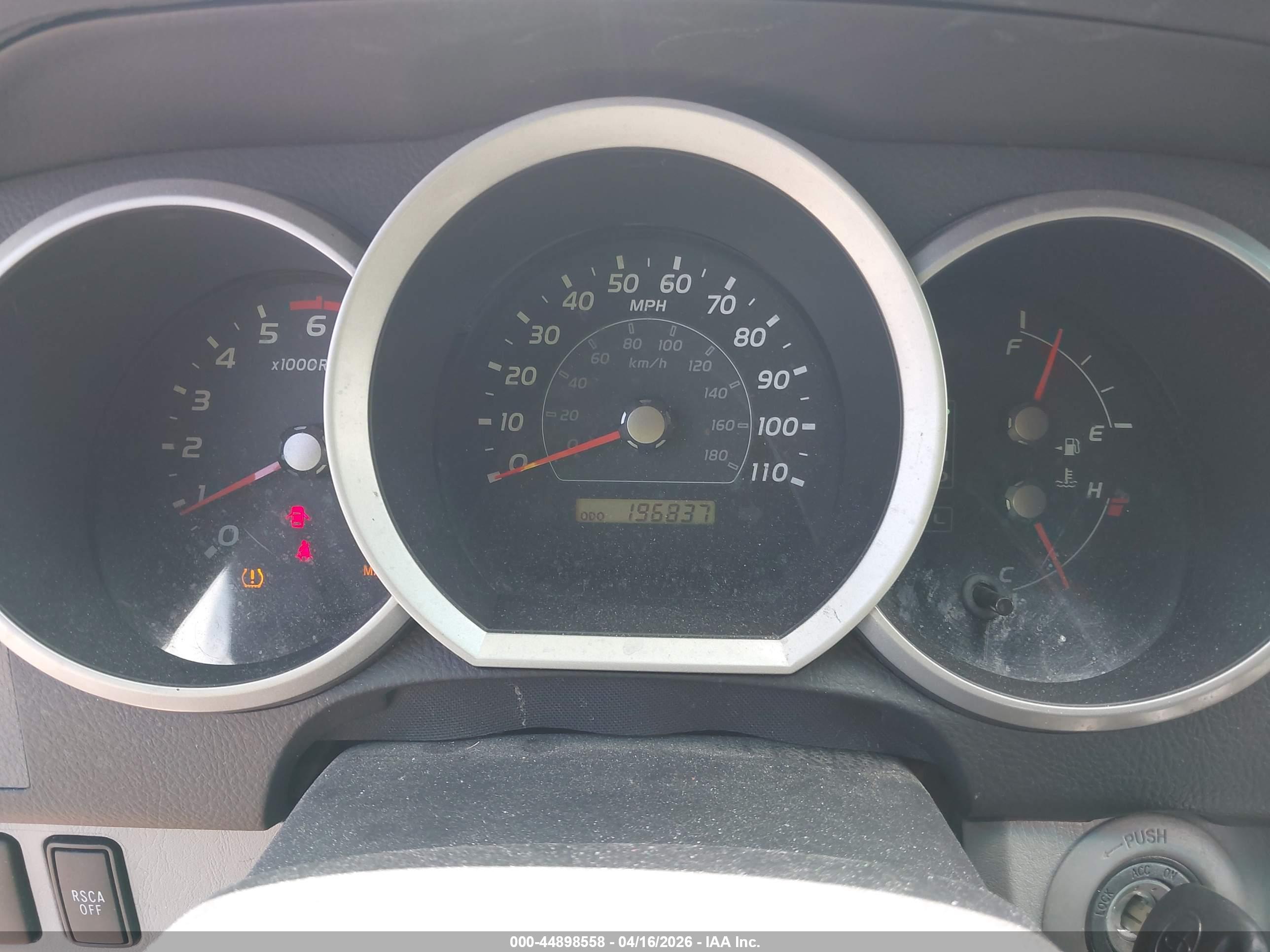TOYOTA 4RUNNER image 7