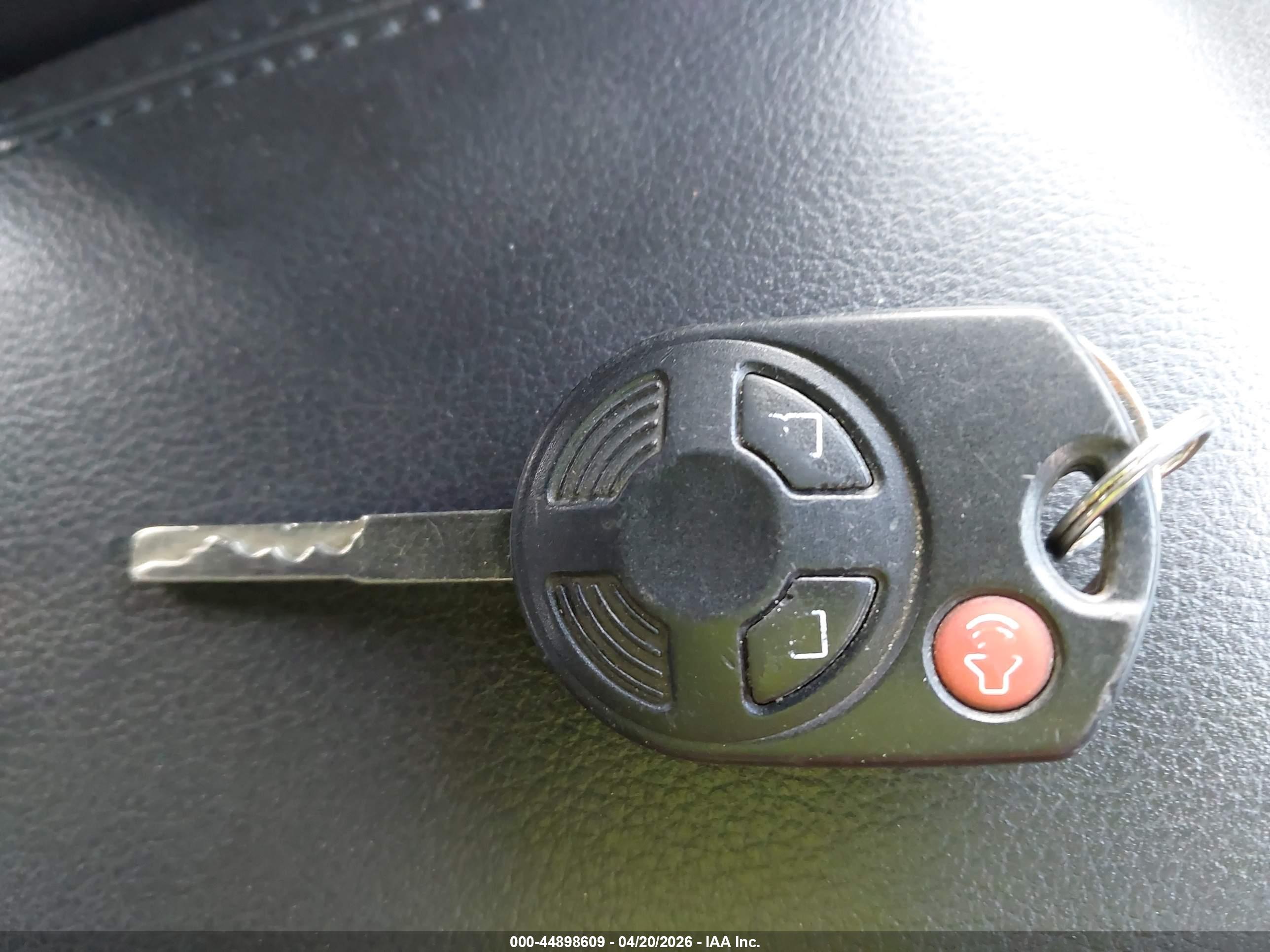 FORD ESCAPE image 11