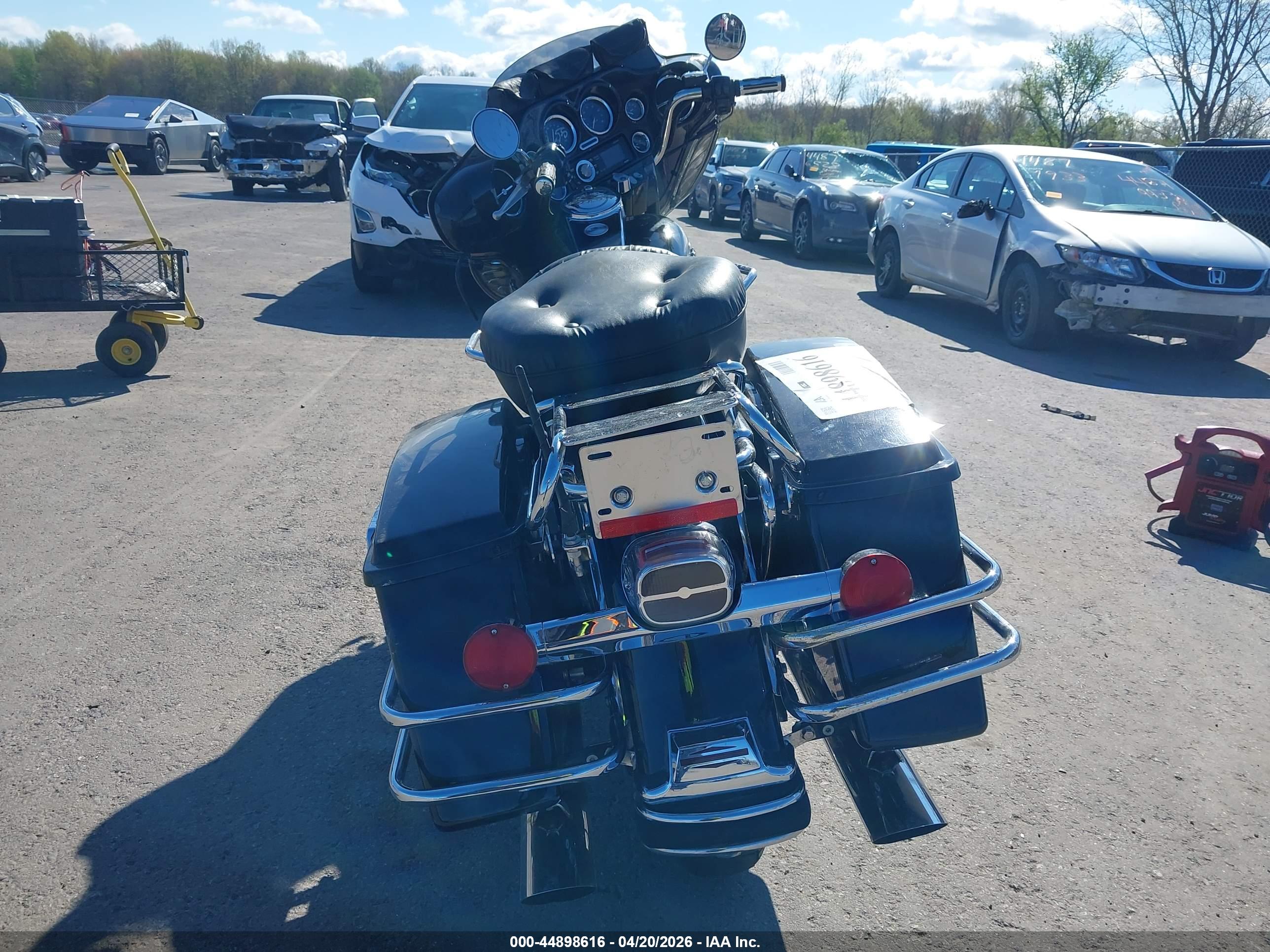 HARLEY-DAVIDSON FLHTI image 6