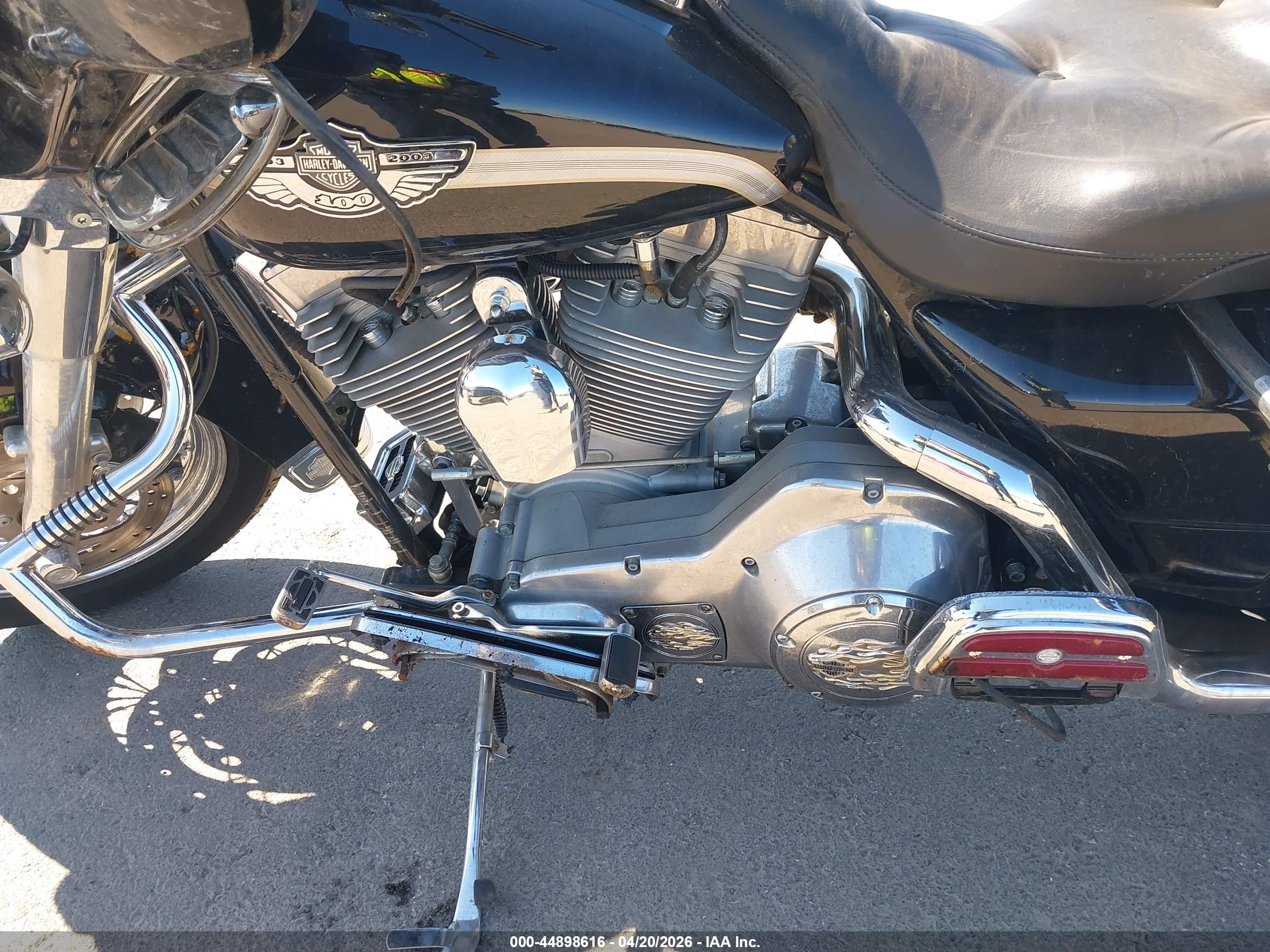 HARLEY-DAVIDSON FLHTI image 9