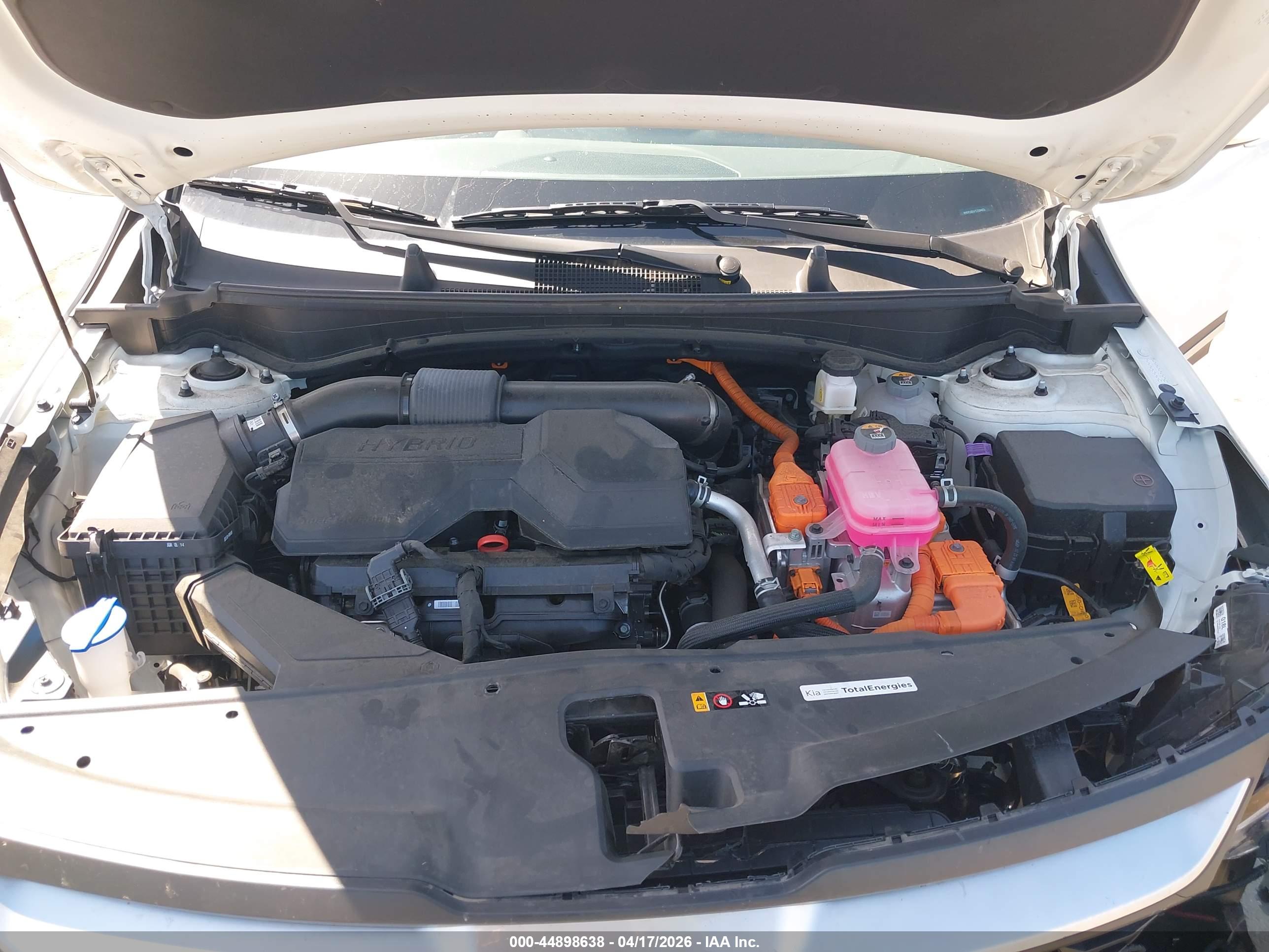 KIA SPORTAGE image 10