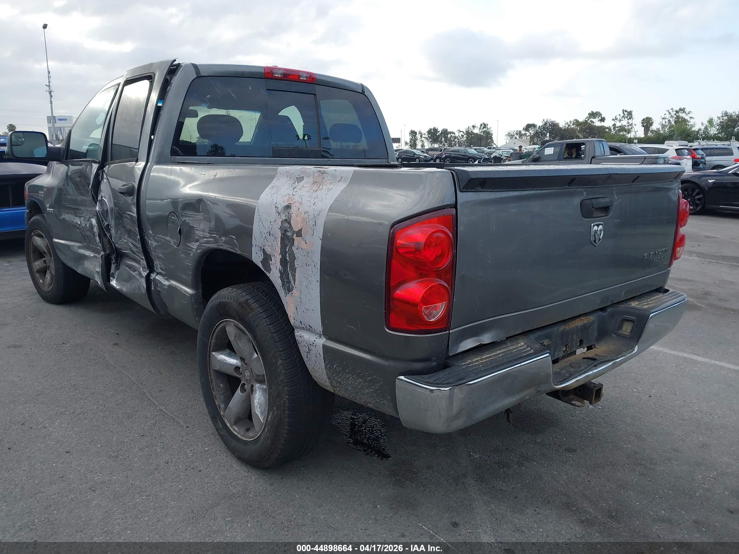 DODGE RAM image 3