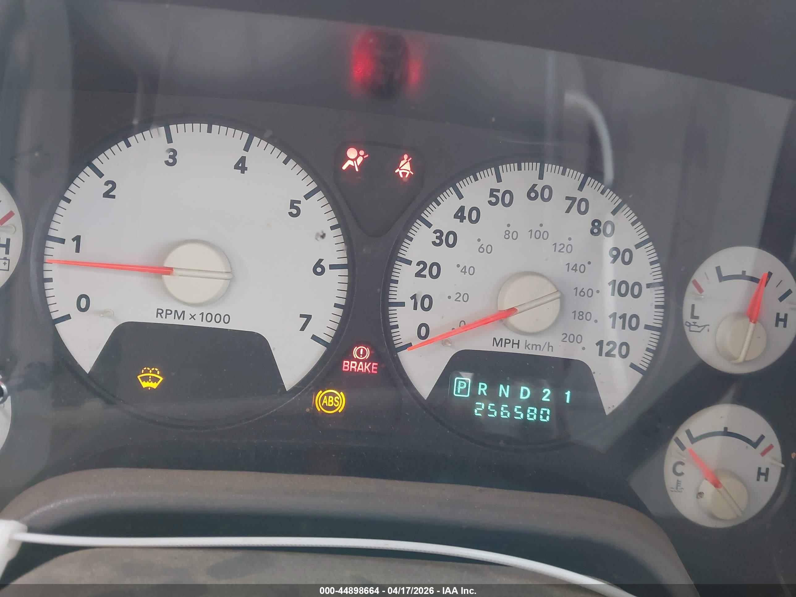 DODGE RAM image 7