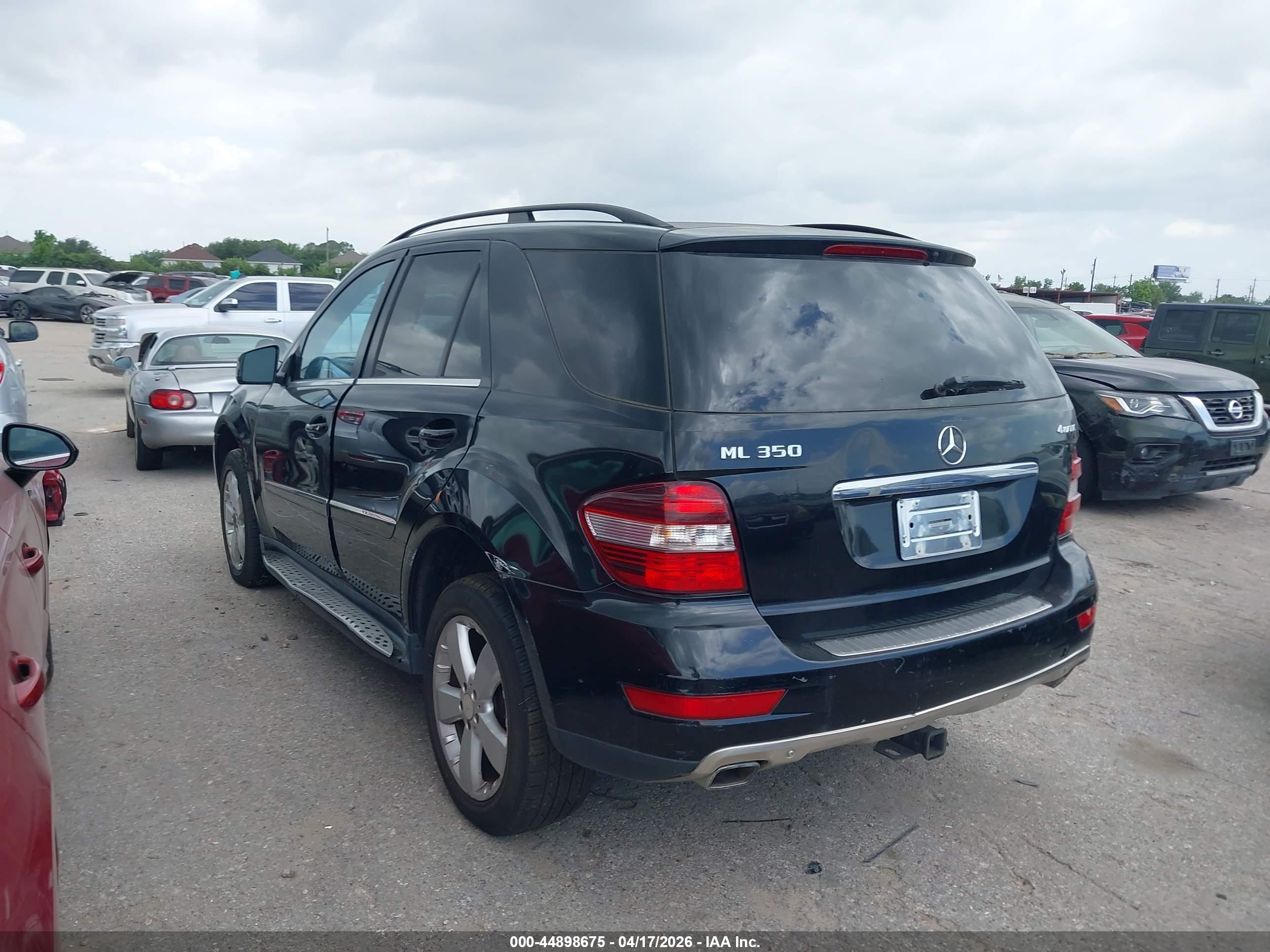 MERCEDES-BENZ ML image 3