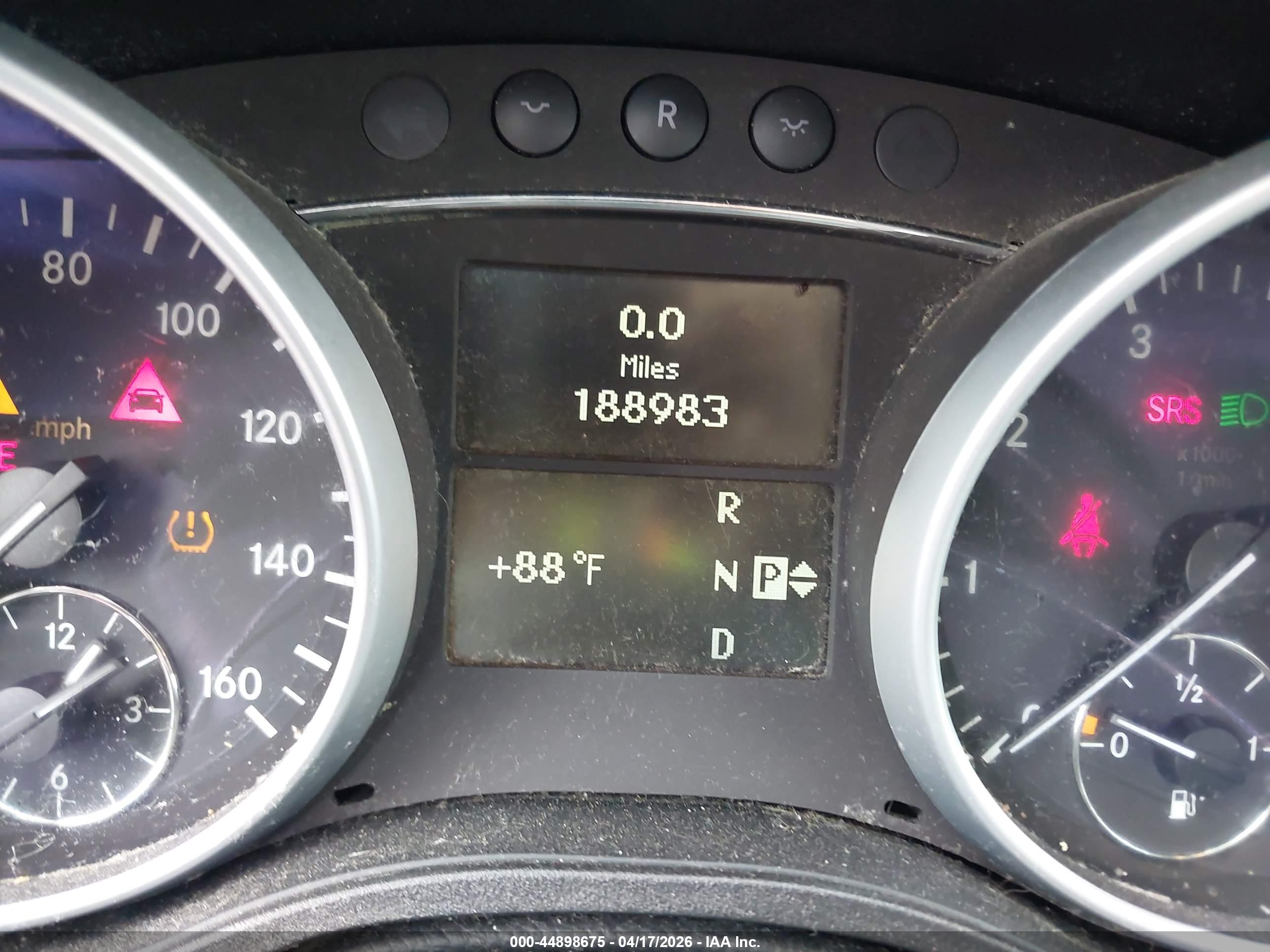 MERCEDES-BENZ ML image 7