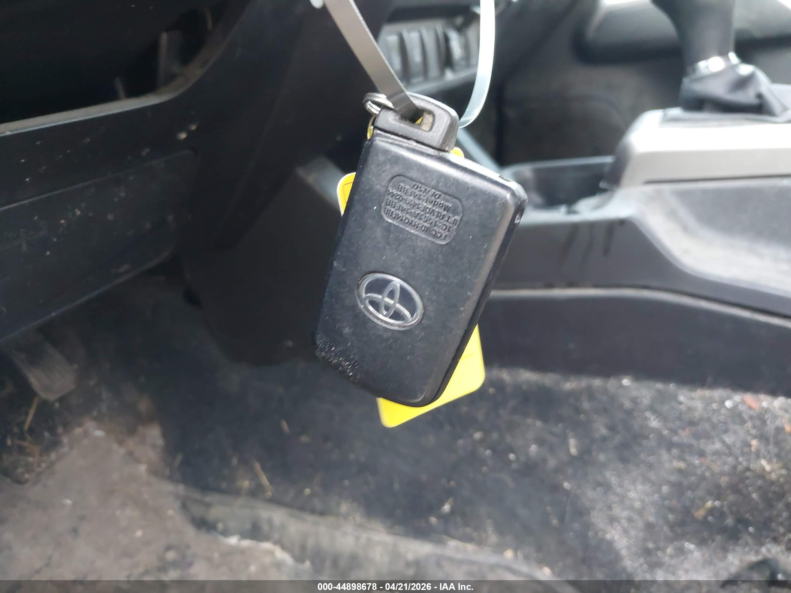 TOYOTA TACOMA image 11
