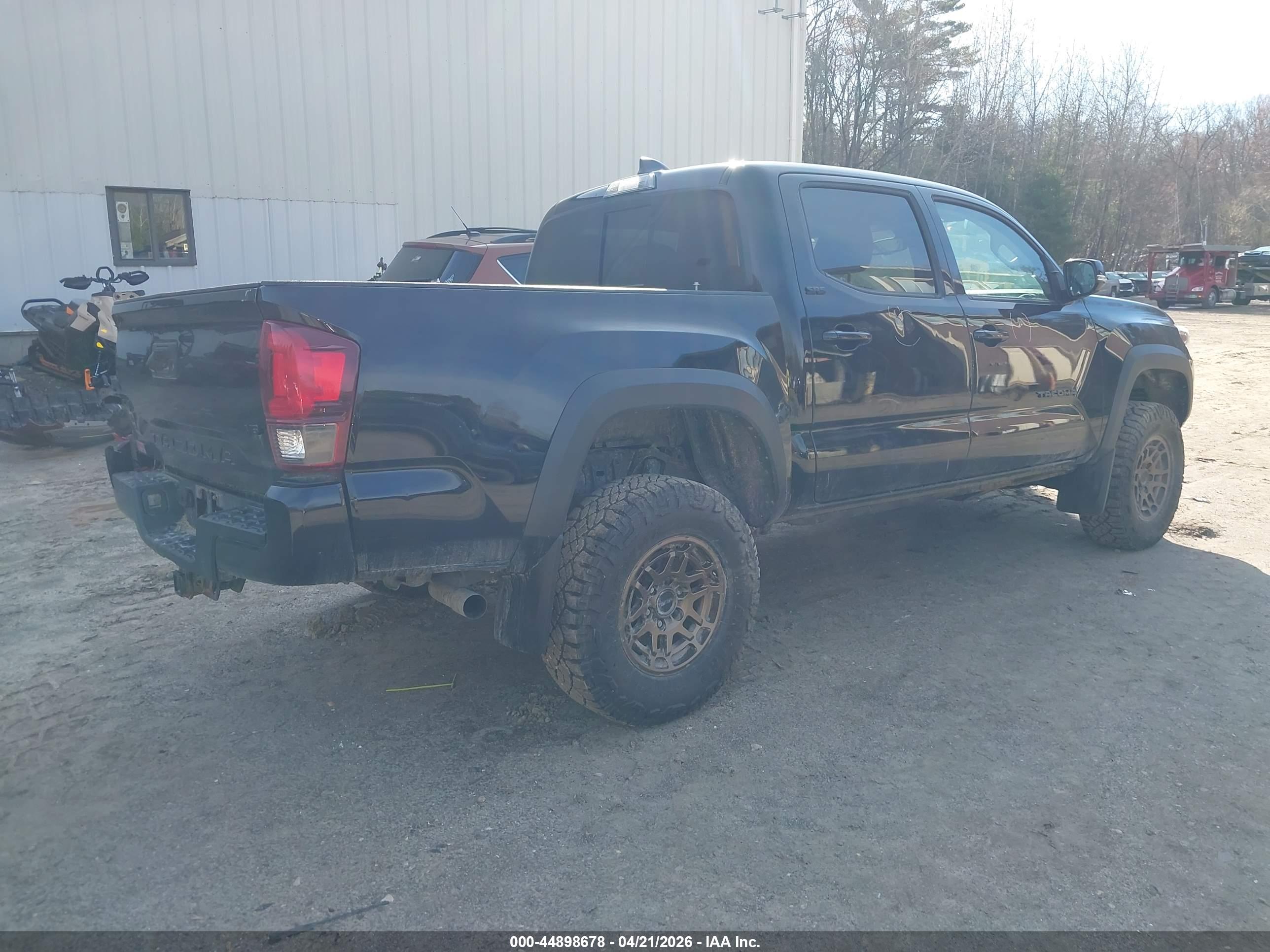 TOYOTA TACOMA image 4