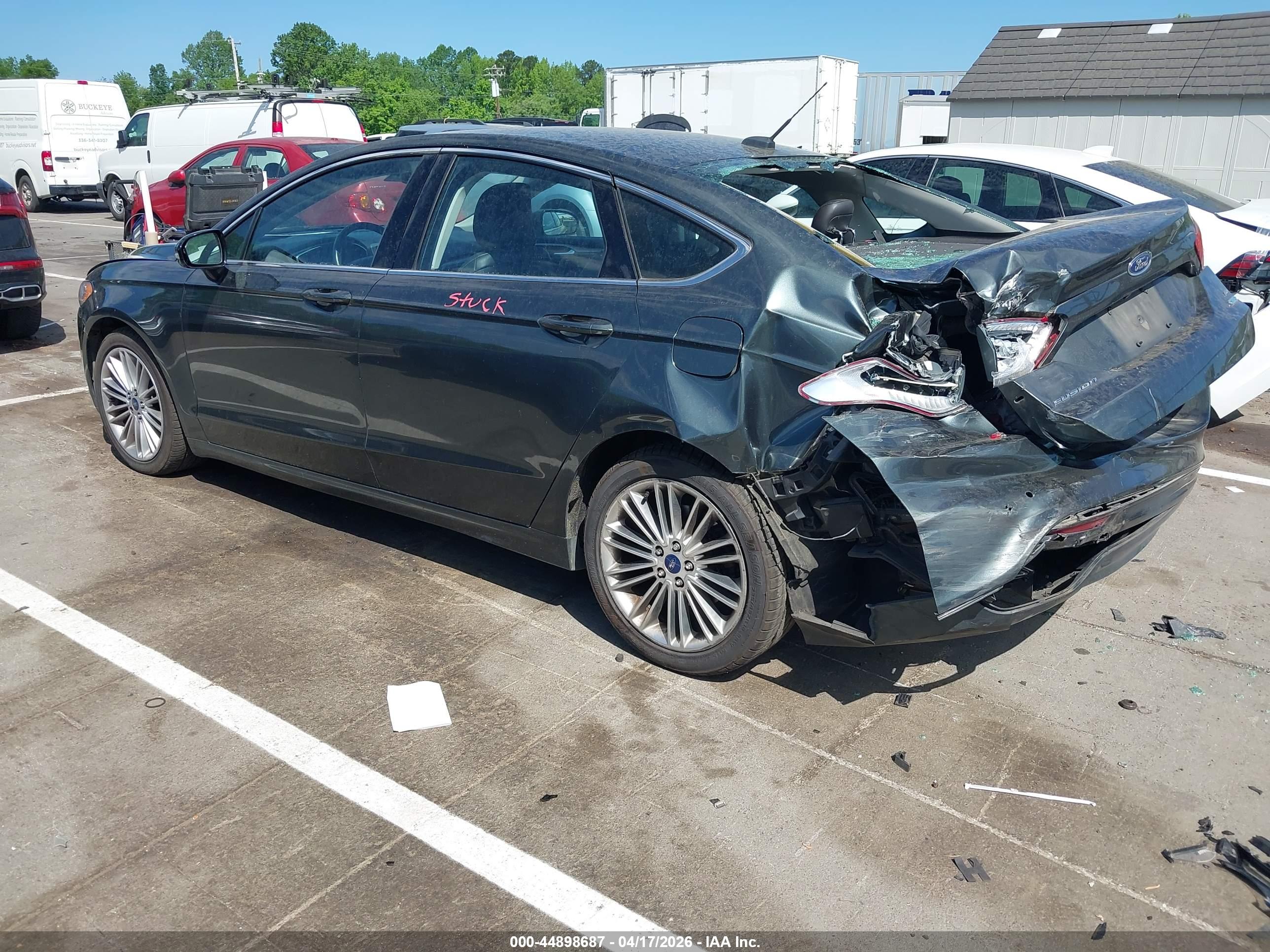 FORD FUSION image 3