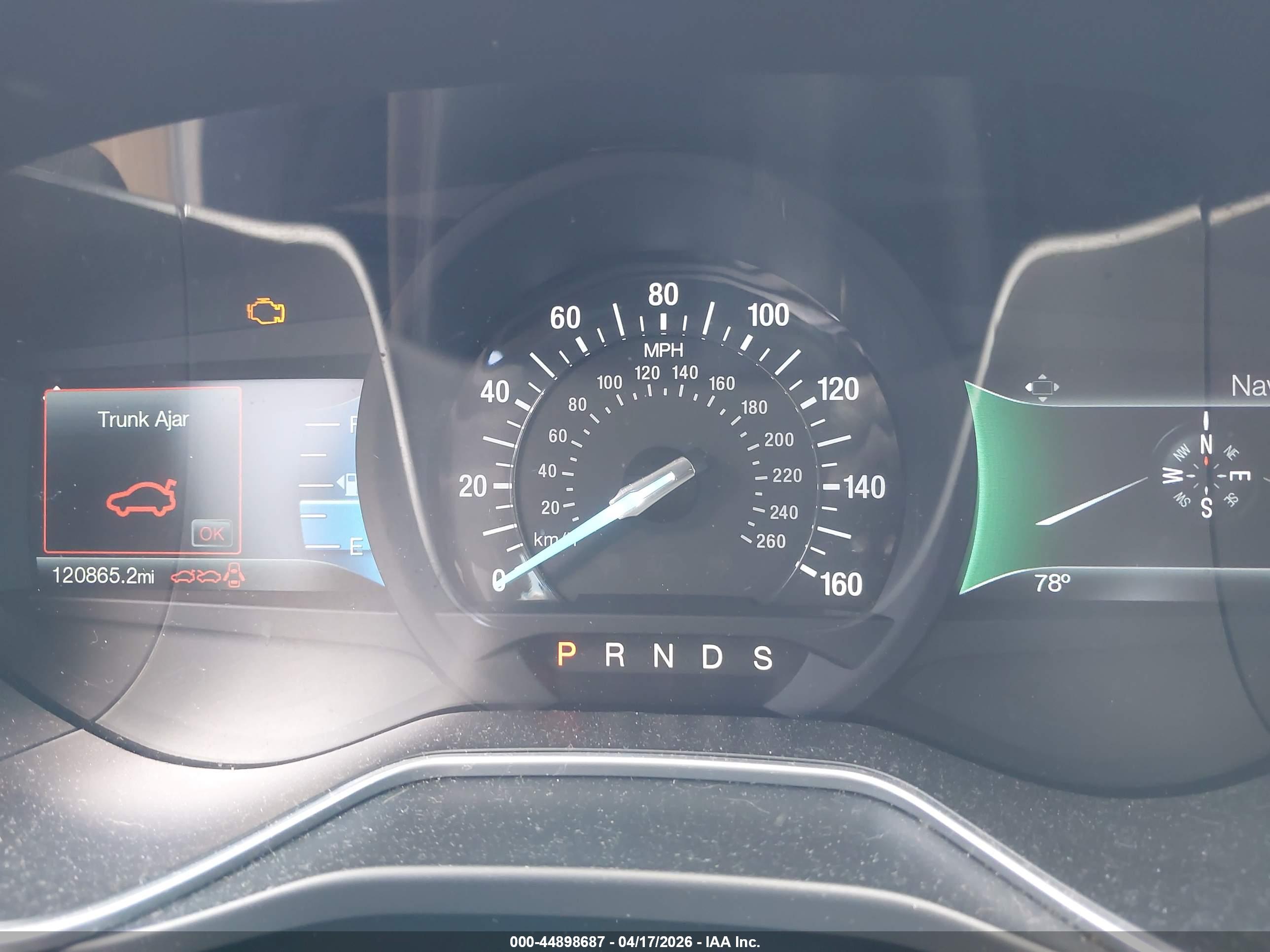 FORD FUSION image 7