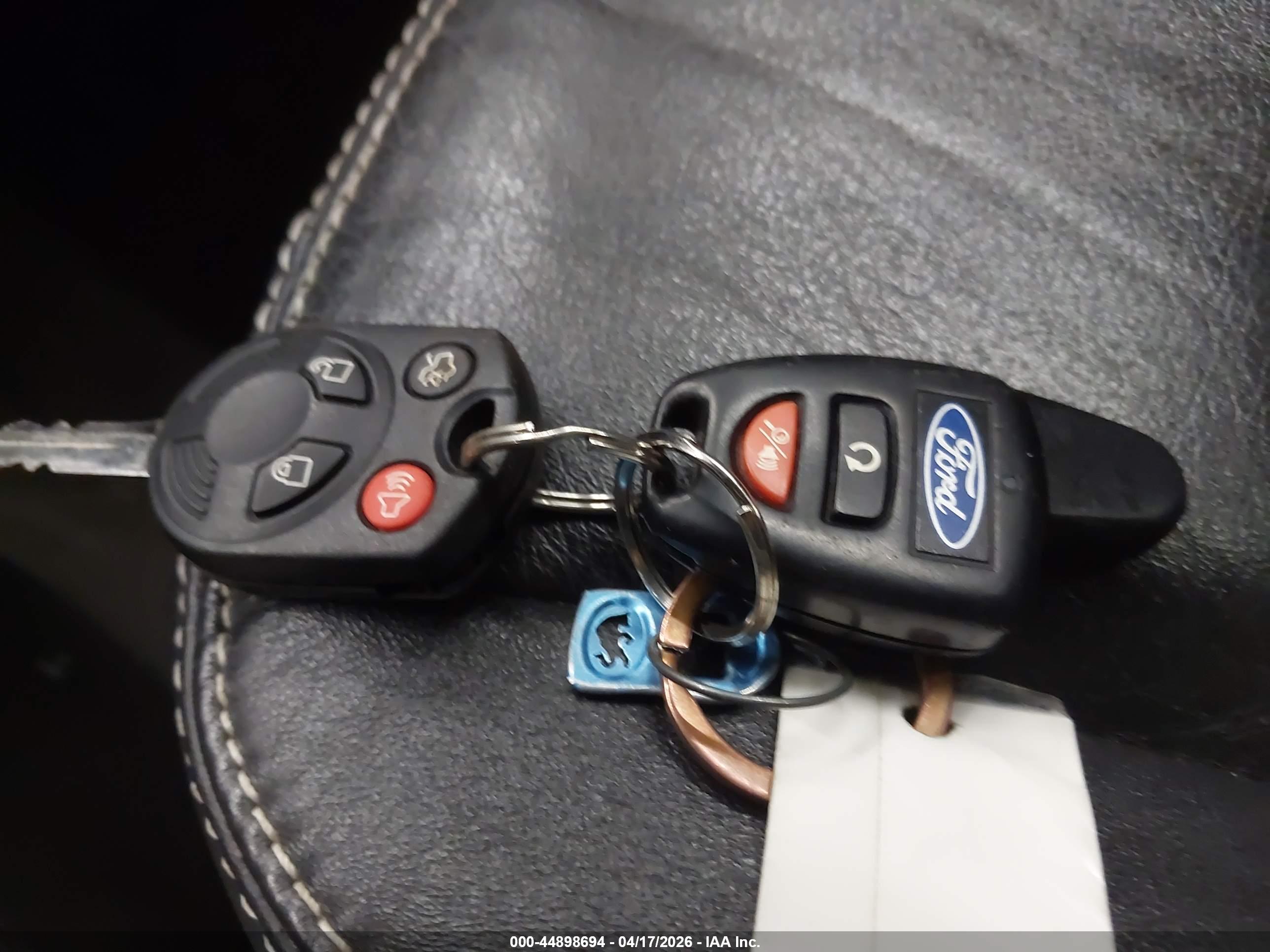 FORD FUSION image 11