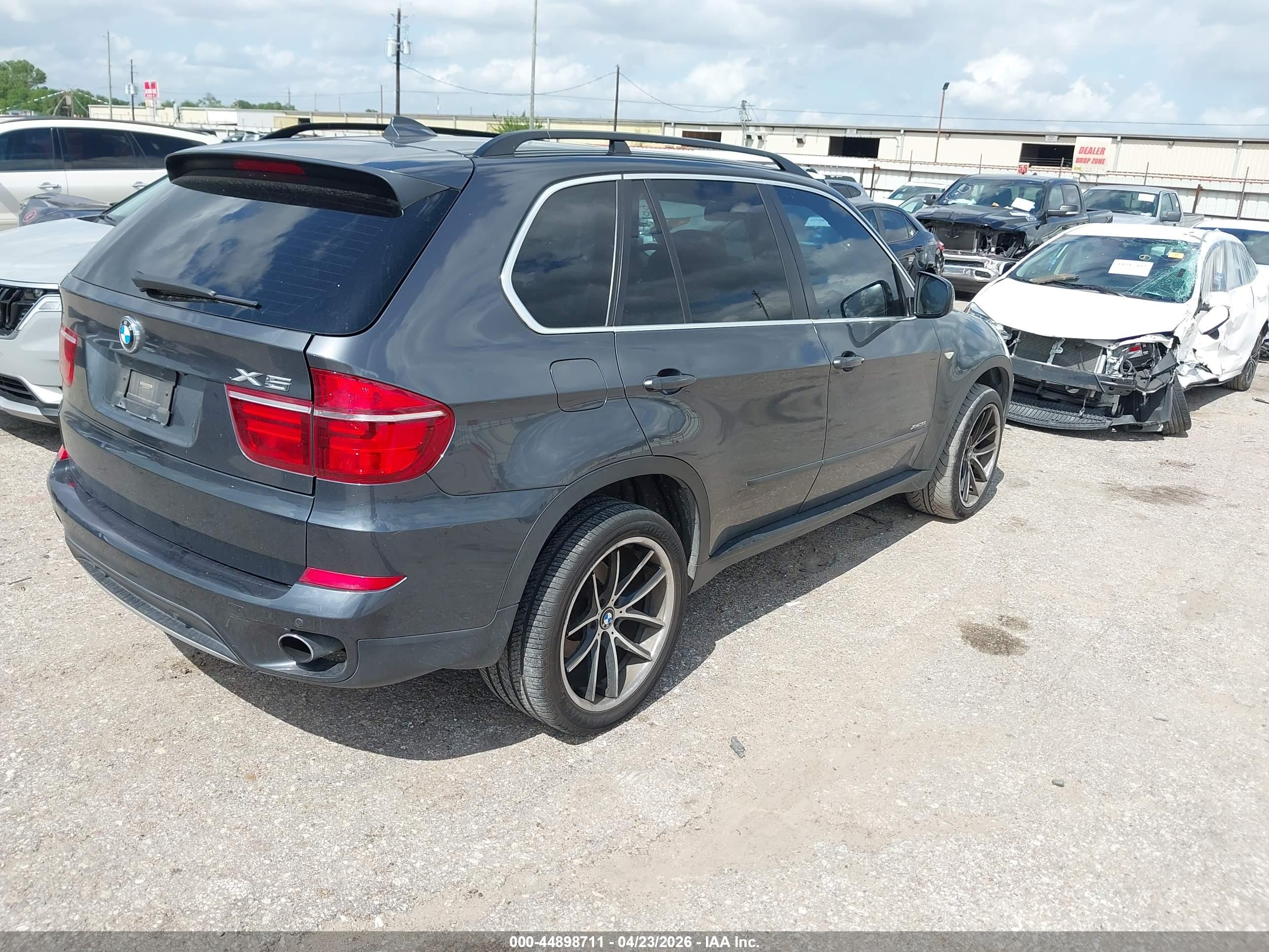 BMW X5 image 4