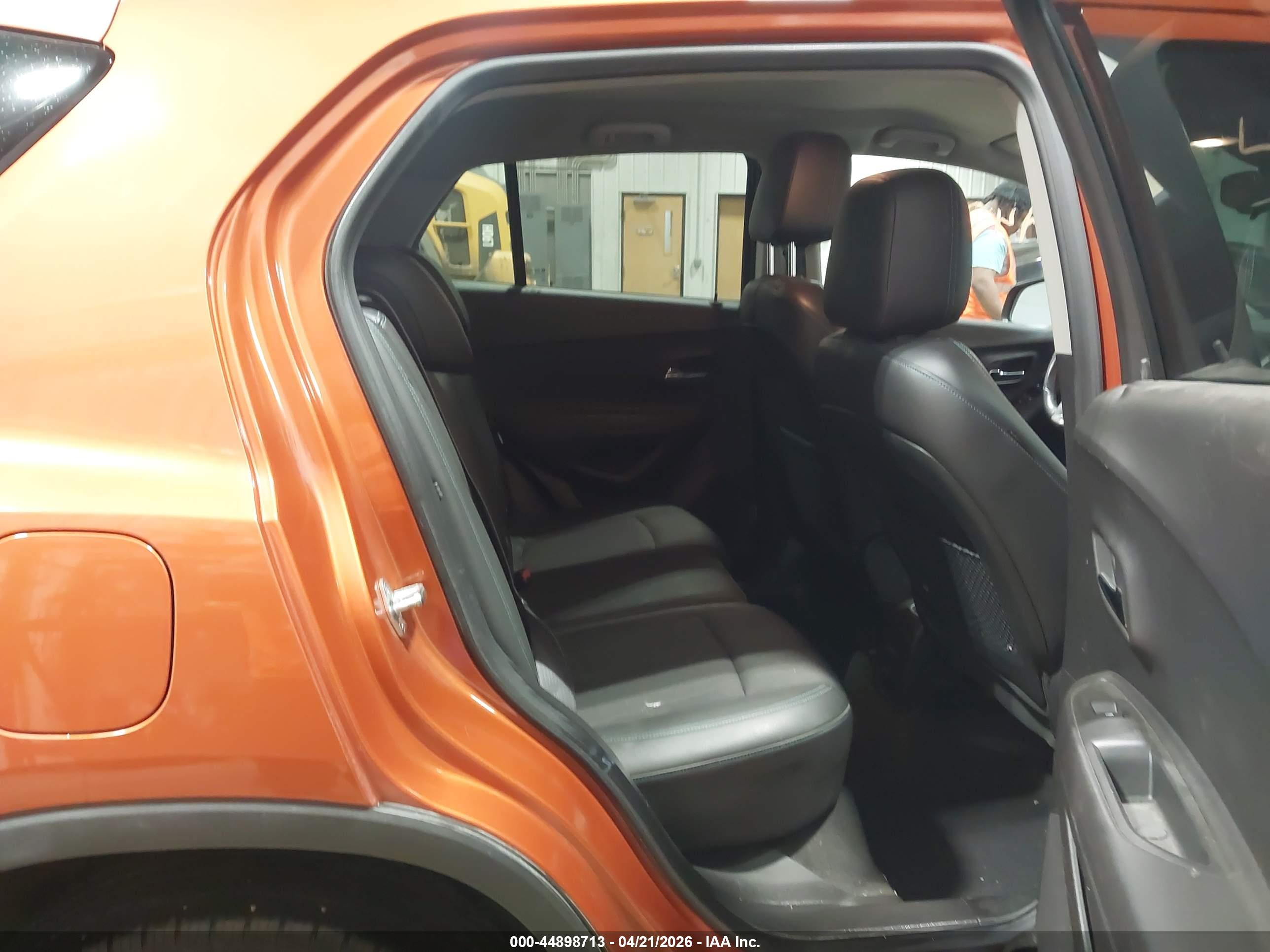 CHEVROLET TRAX image 8