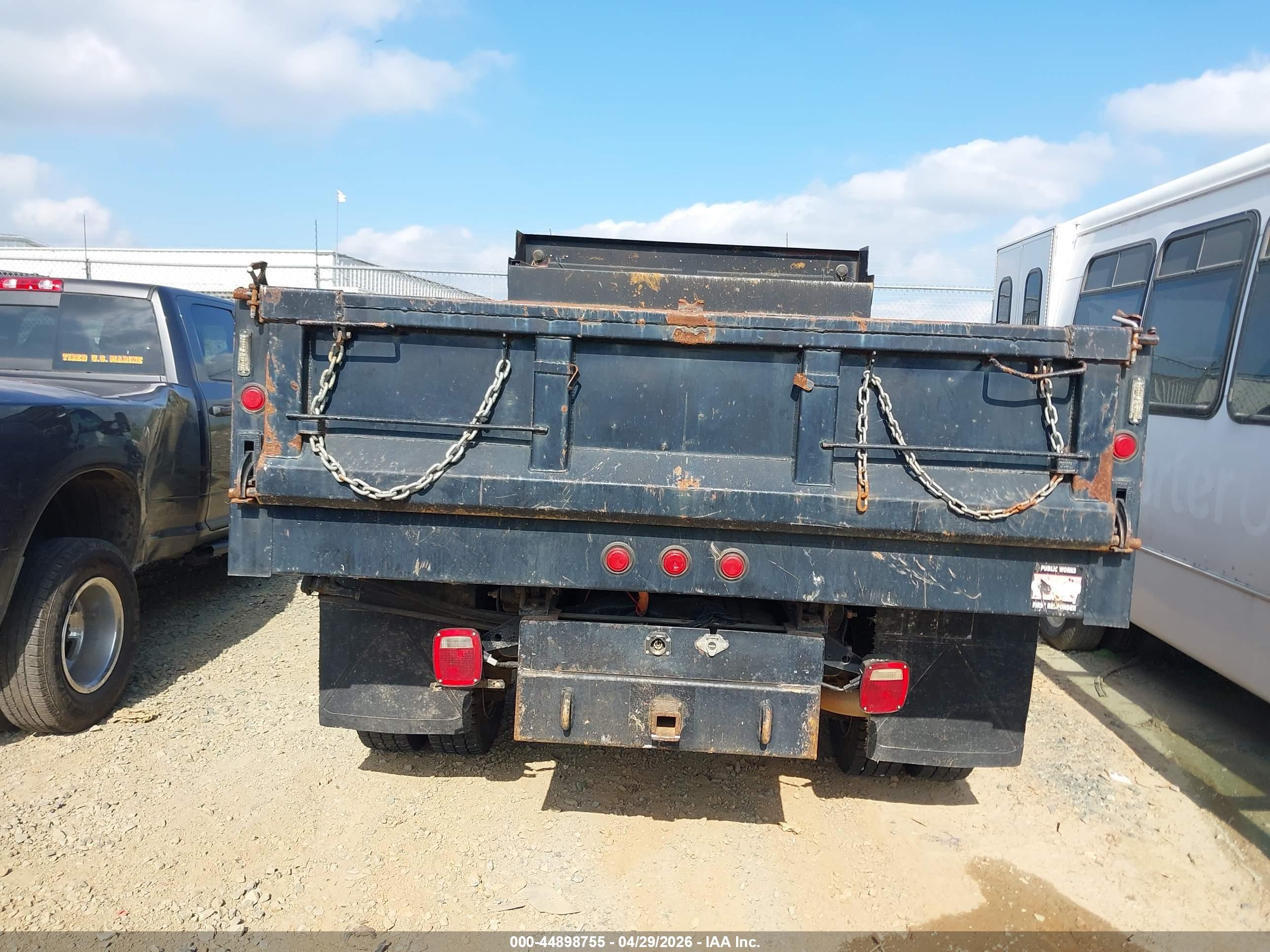 FORD F-450 image 8
