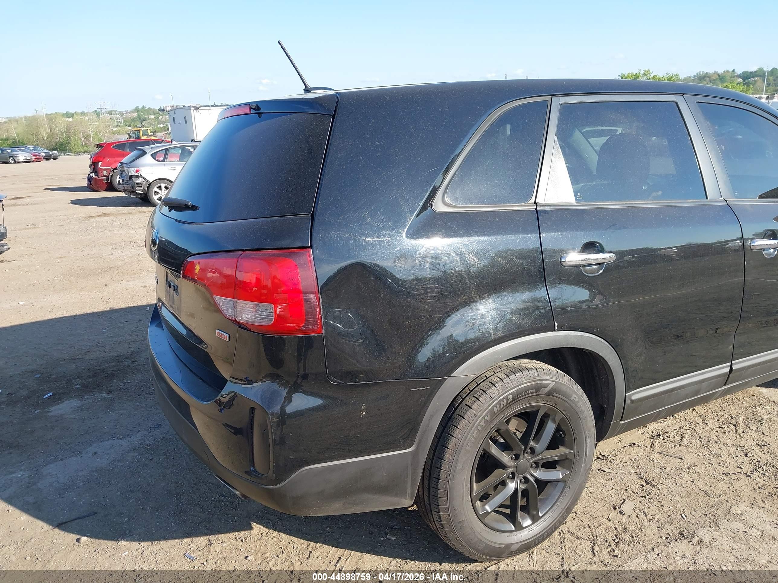 KIA SORENTO image 6