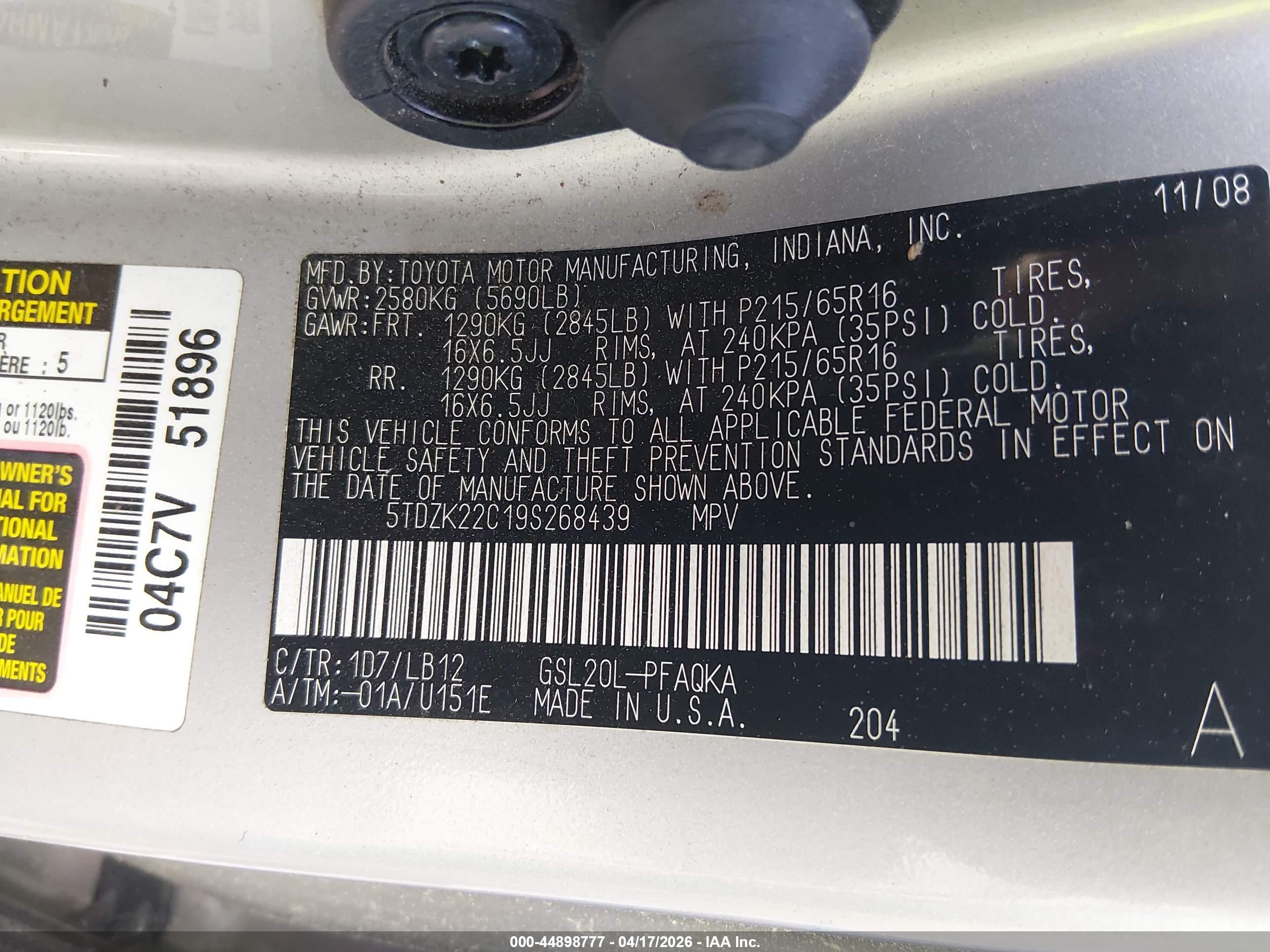 TOYOTA SIENNA image 9