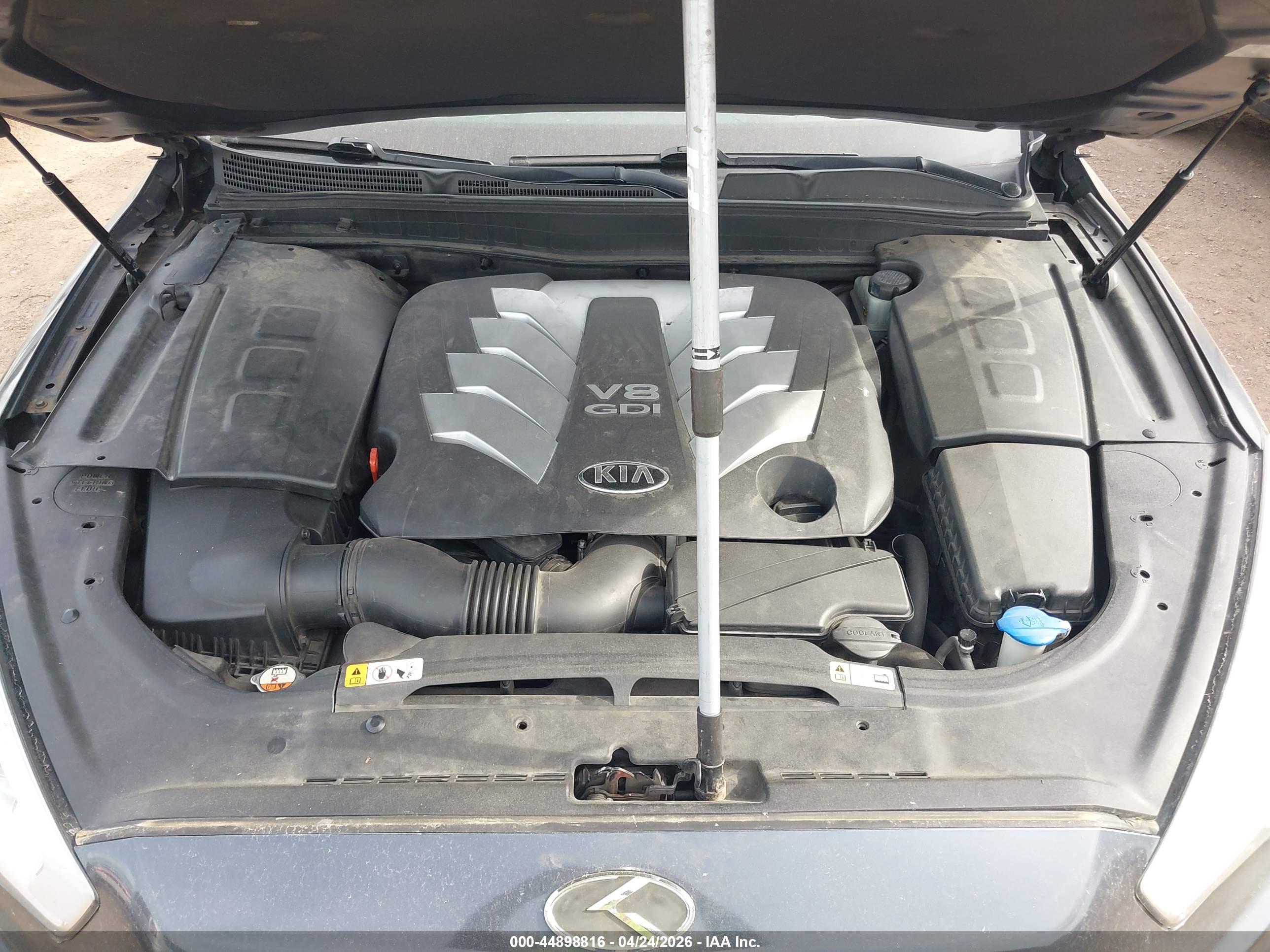 KIA K900 image 10