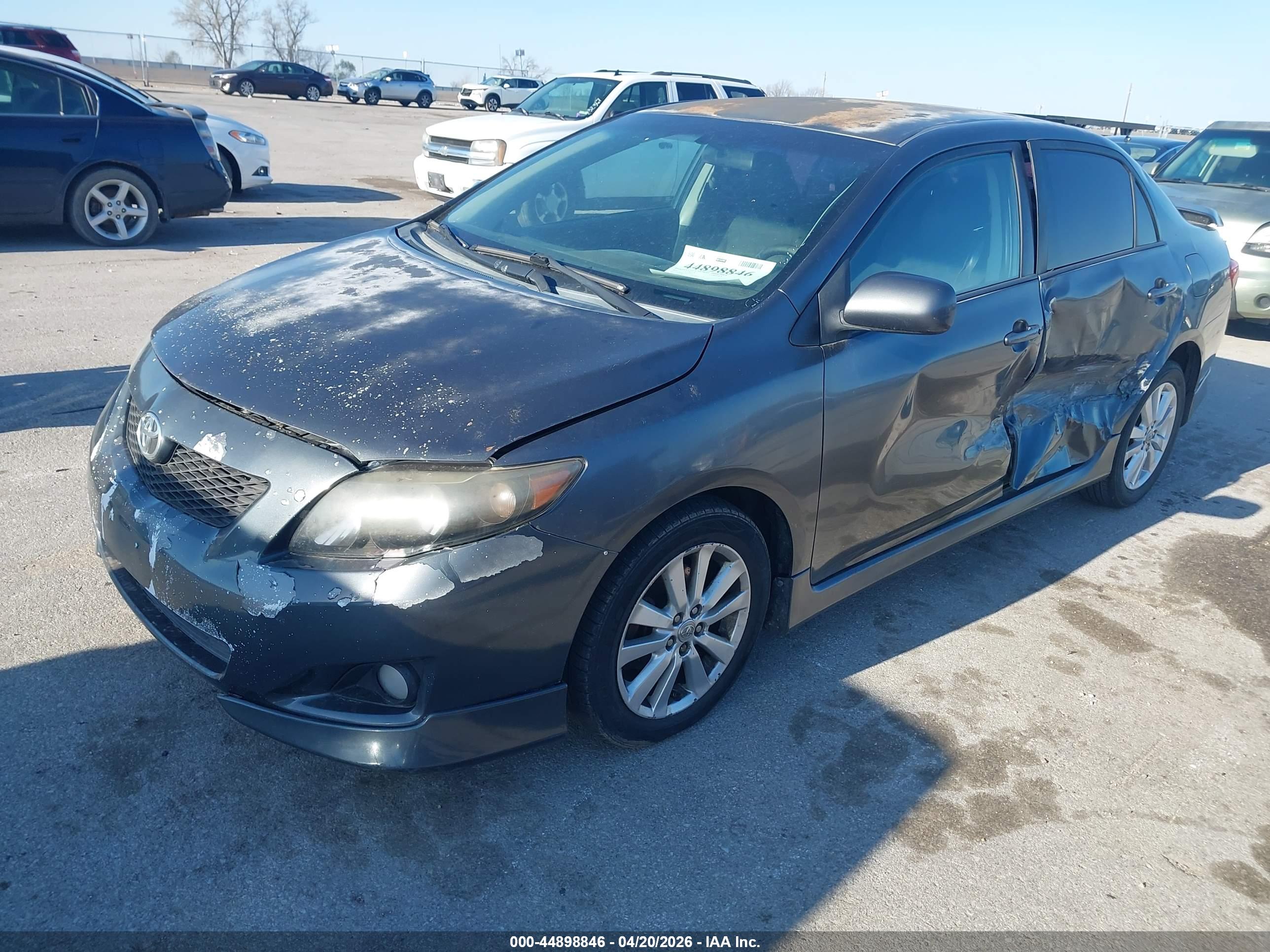TOYOTA COROLLA image 2