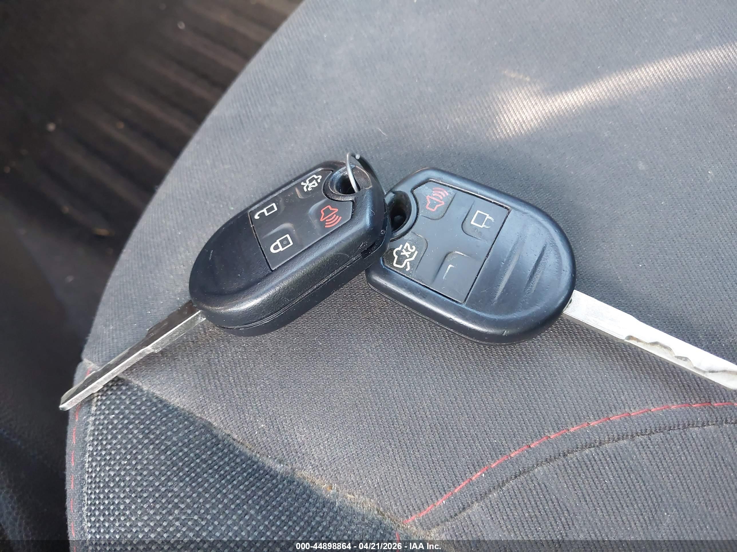 FORD FIESTA image 11