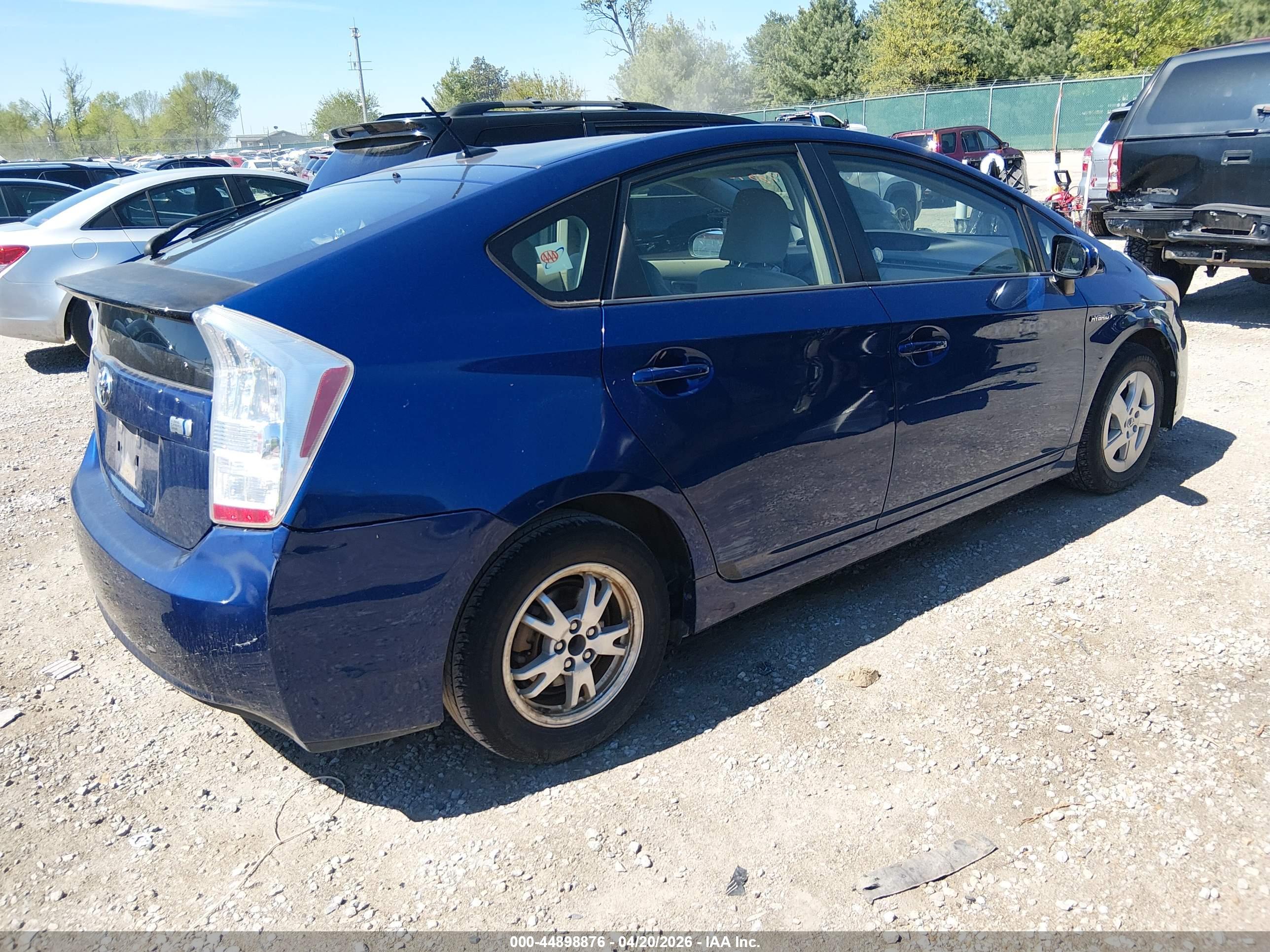 TOYOTA PRIUS image 4