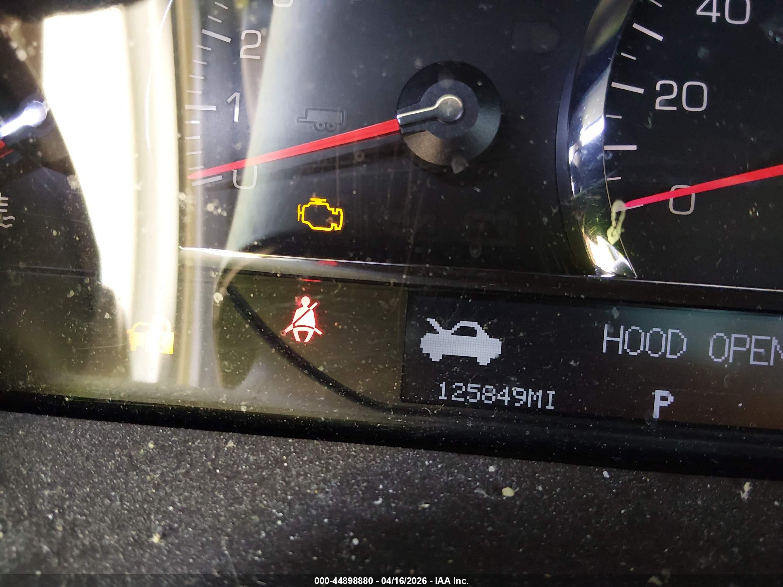 CADILLAC SRX image 7