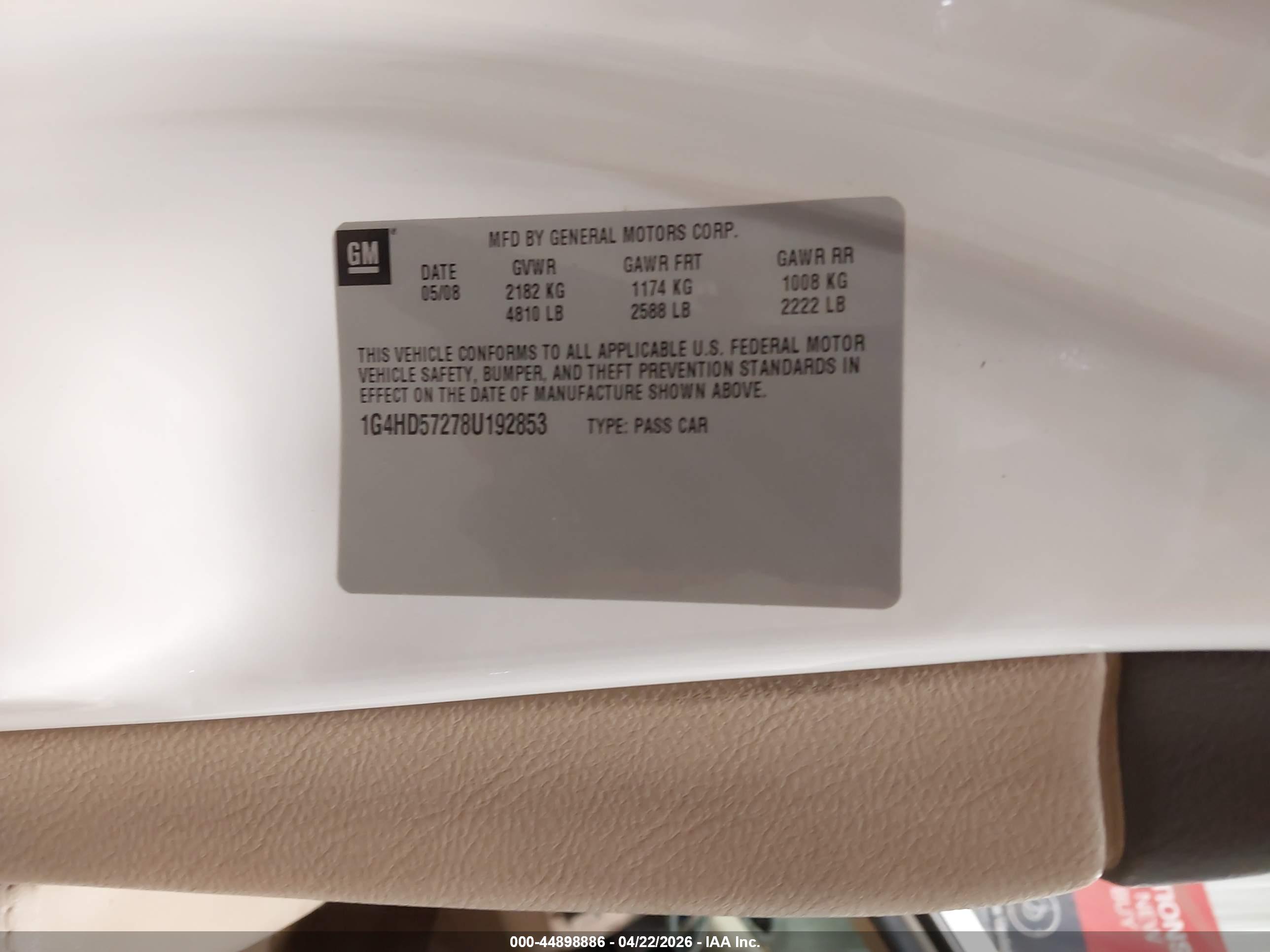 BUICK LUCERNE image 9