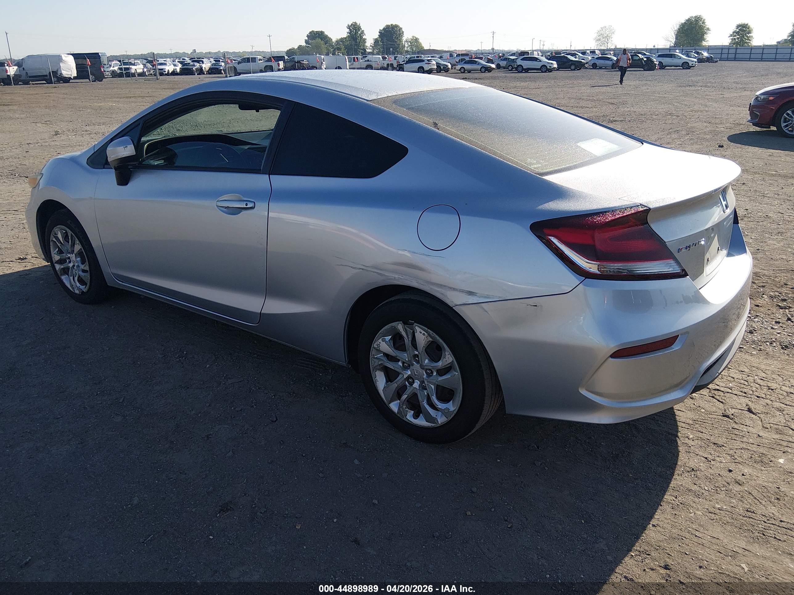 HONDA CIVIC image 3