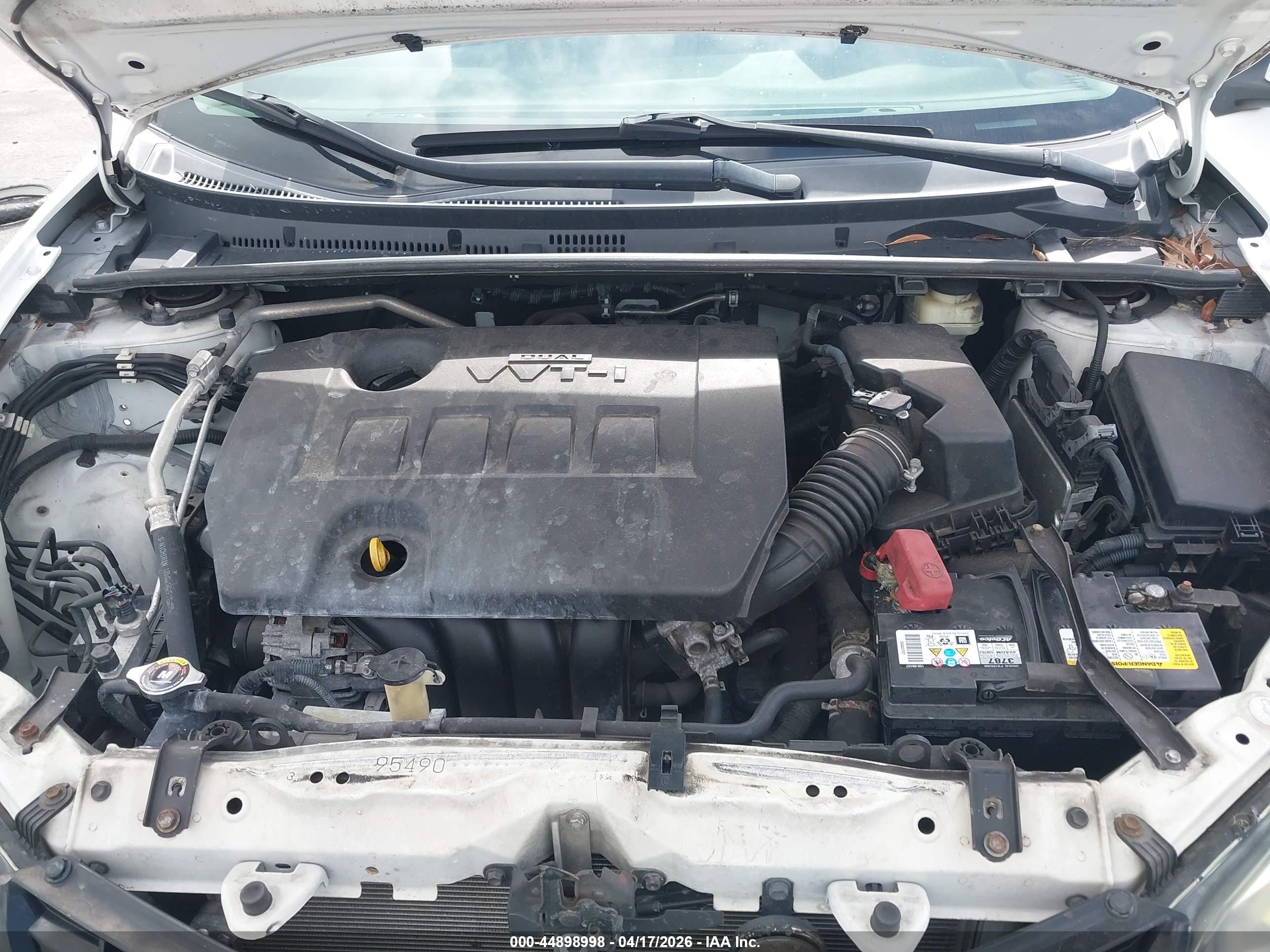 TOYOTA COROLLA image 10