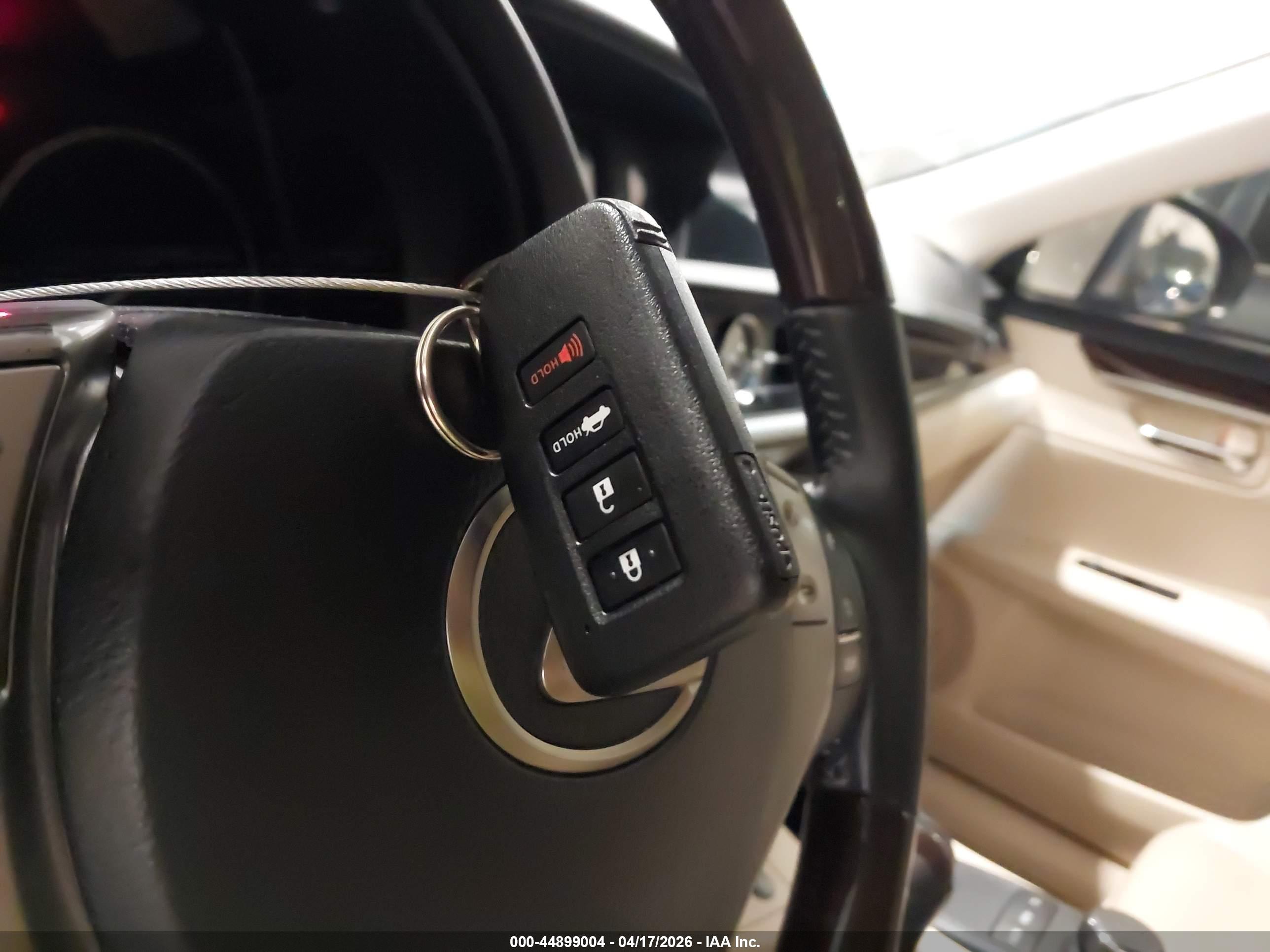 LEXUS ES image 11