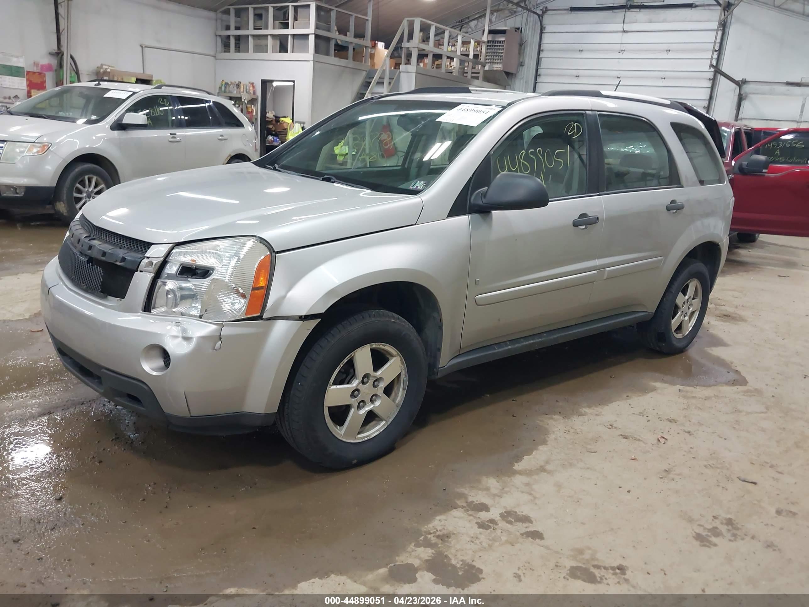CHEVROLET EQUINOX image 2