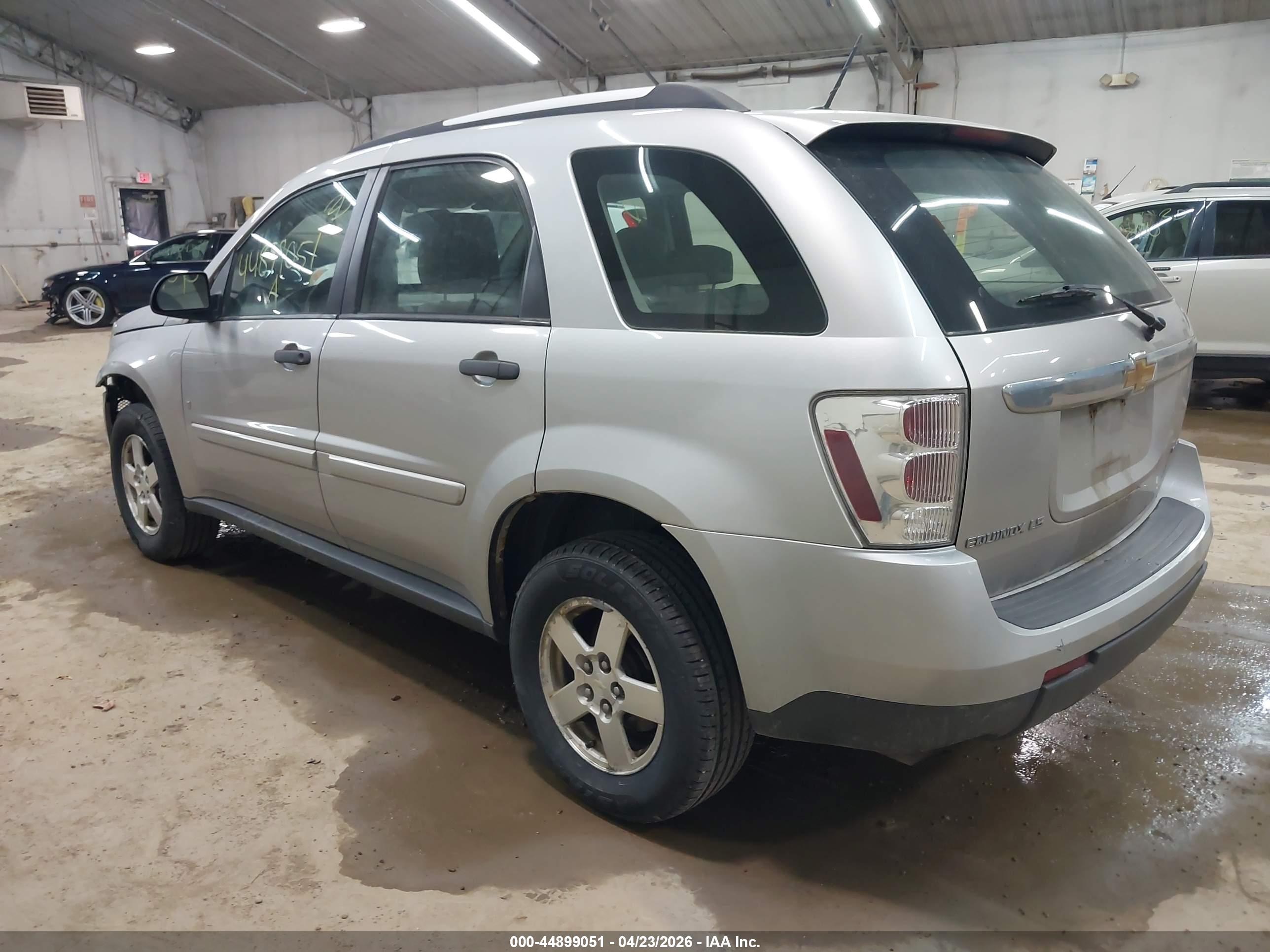 CHEVROLET EQUINOX image 3