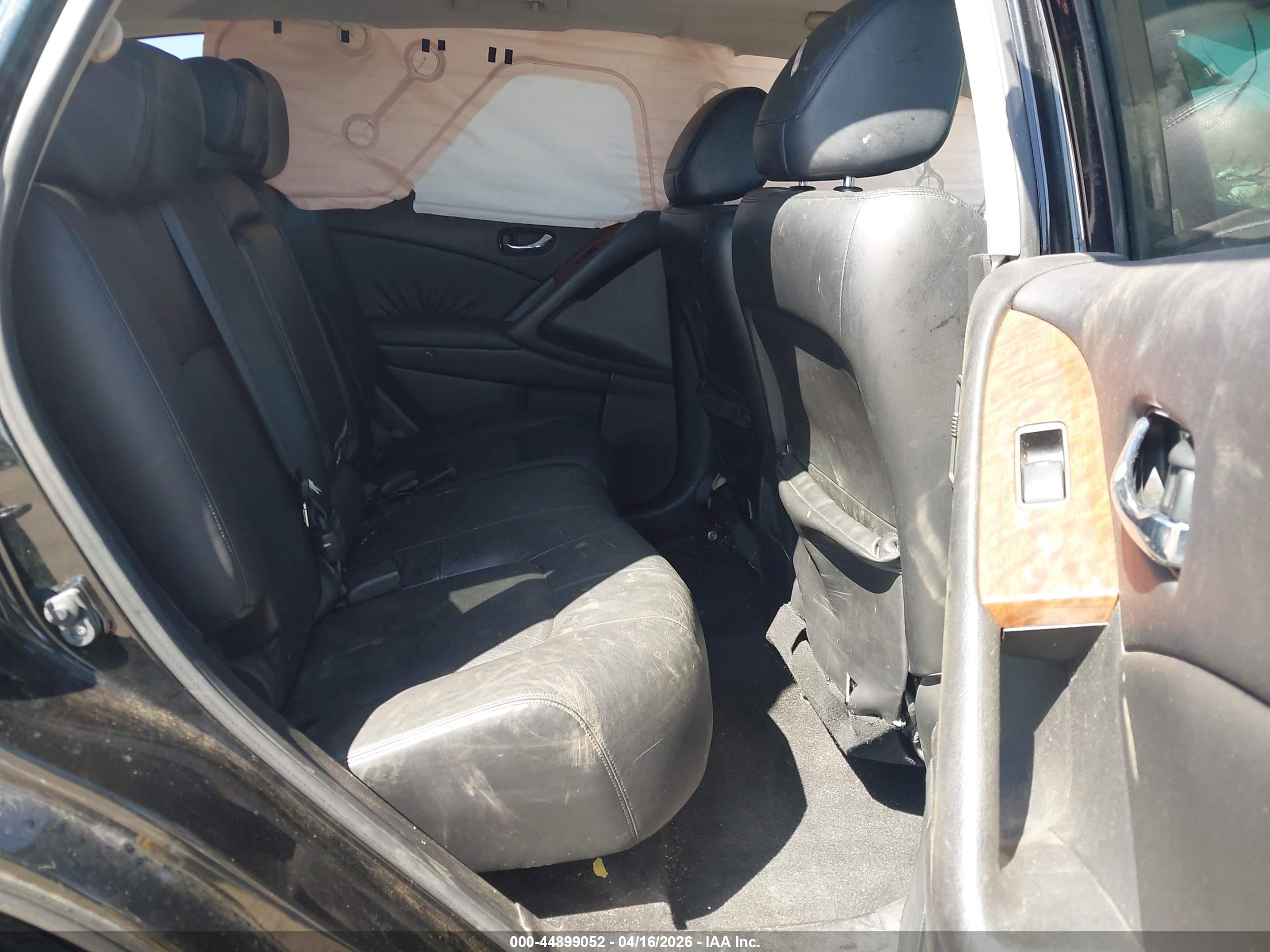 NISSAN MURANO image 8