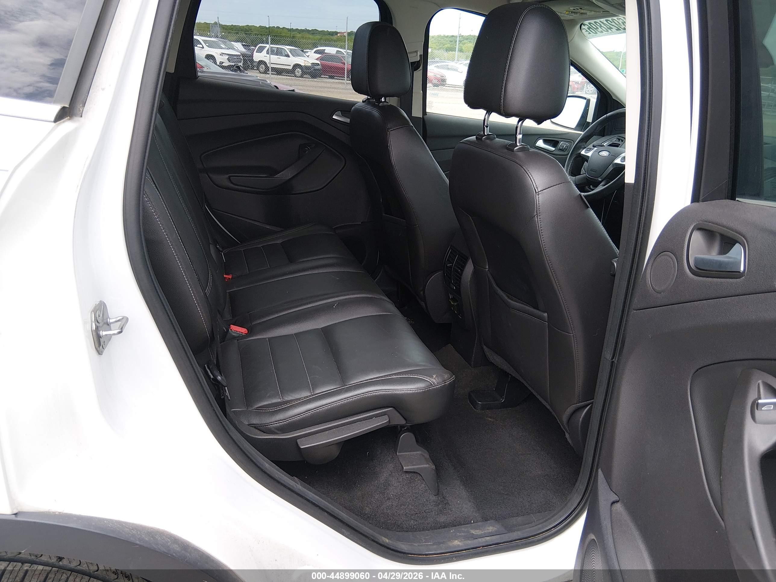 FORD ESCAPE image 8