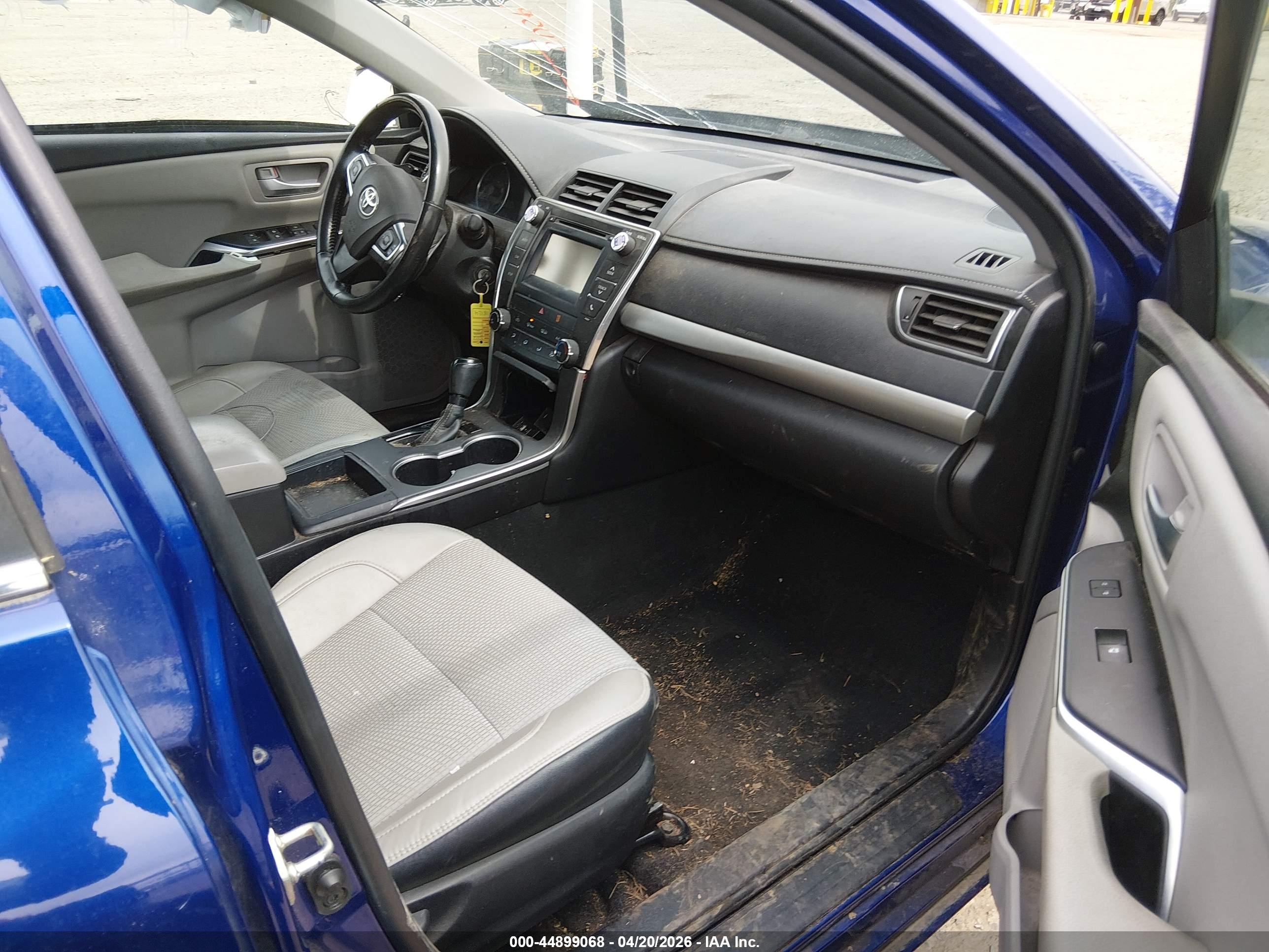 TOYOTA CAMRY image 5