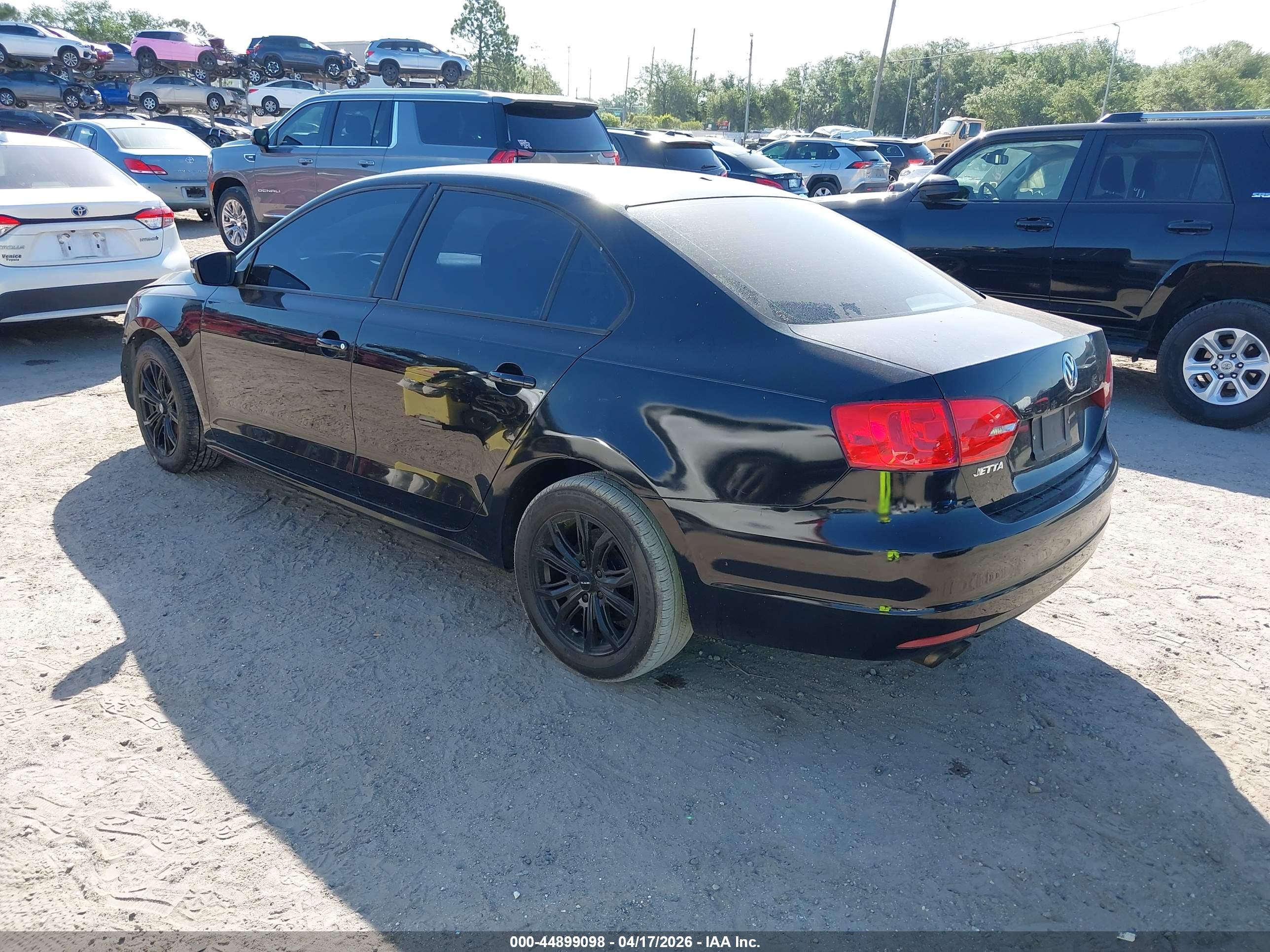 VOLKSWAGEN JETTA image 3