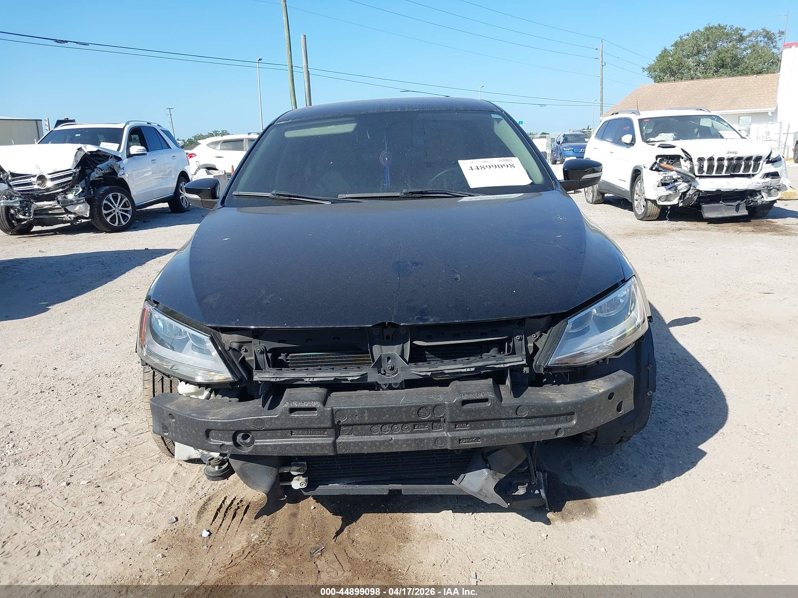VOLKSWAGEN JETTA image 6