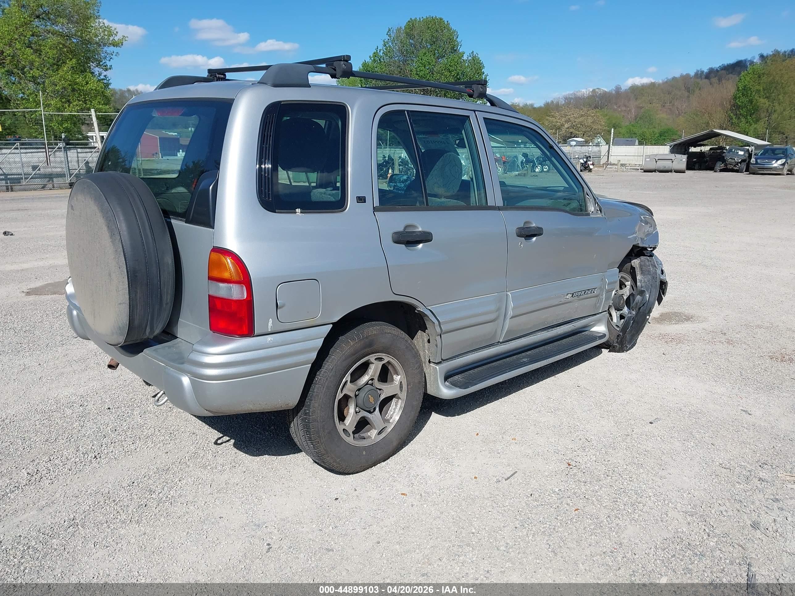 CHEVROLET TRACKER image 4