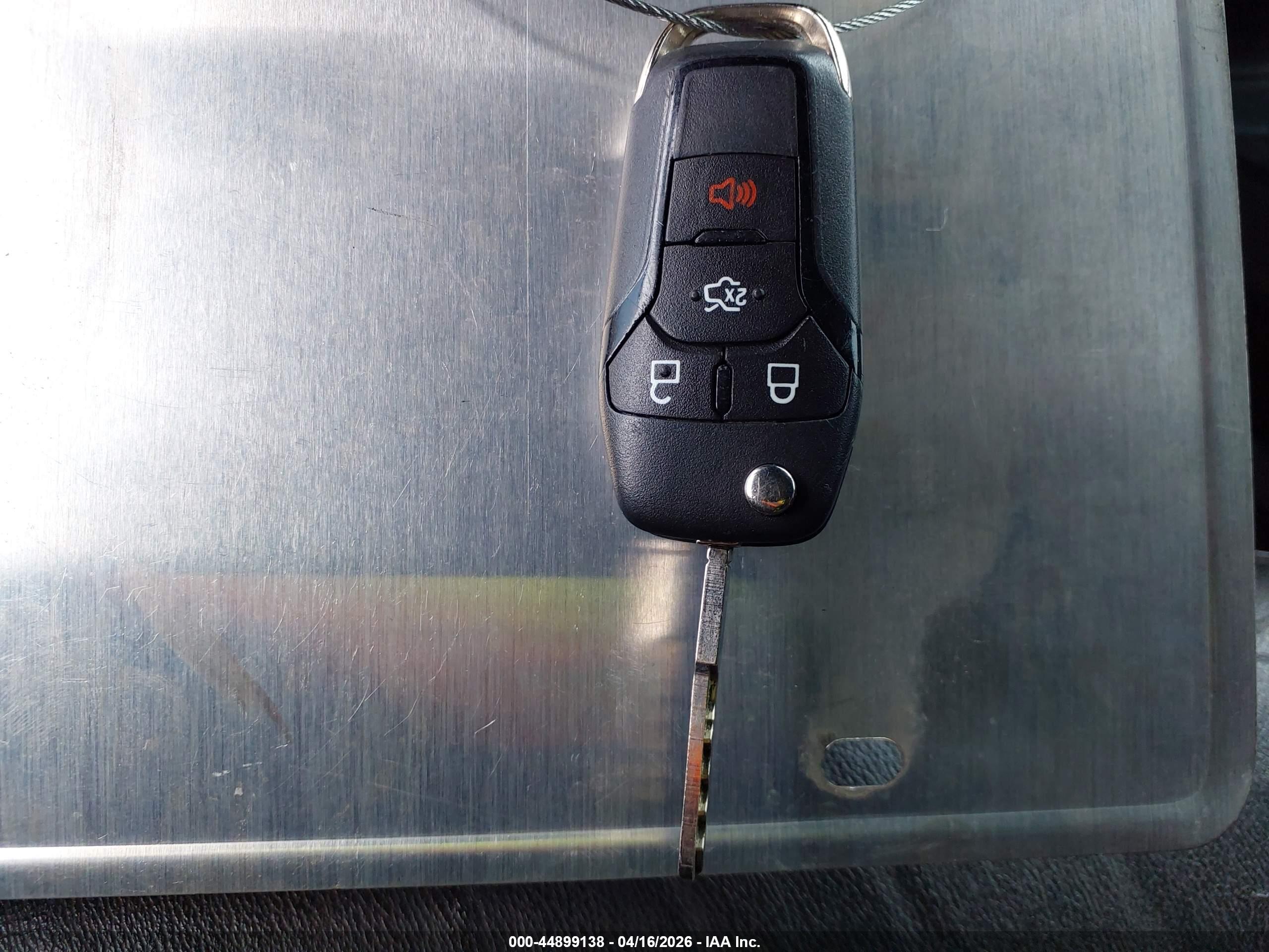 FORD FUSION image 11
