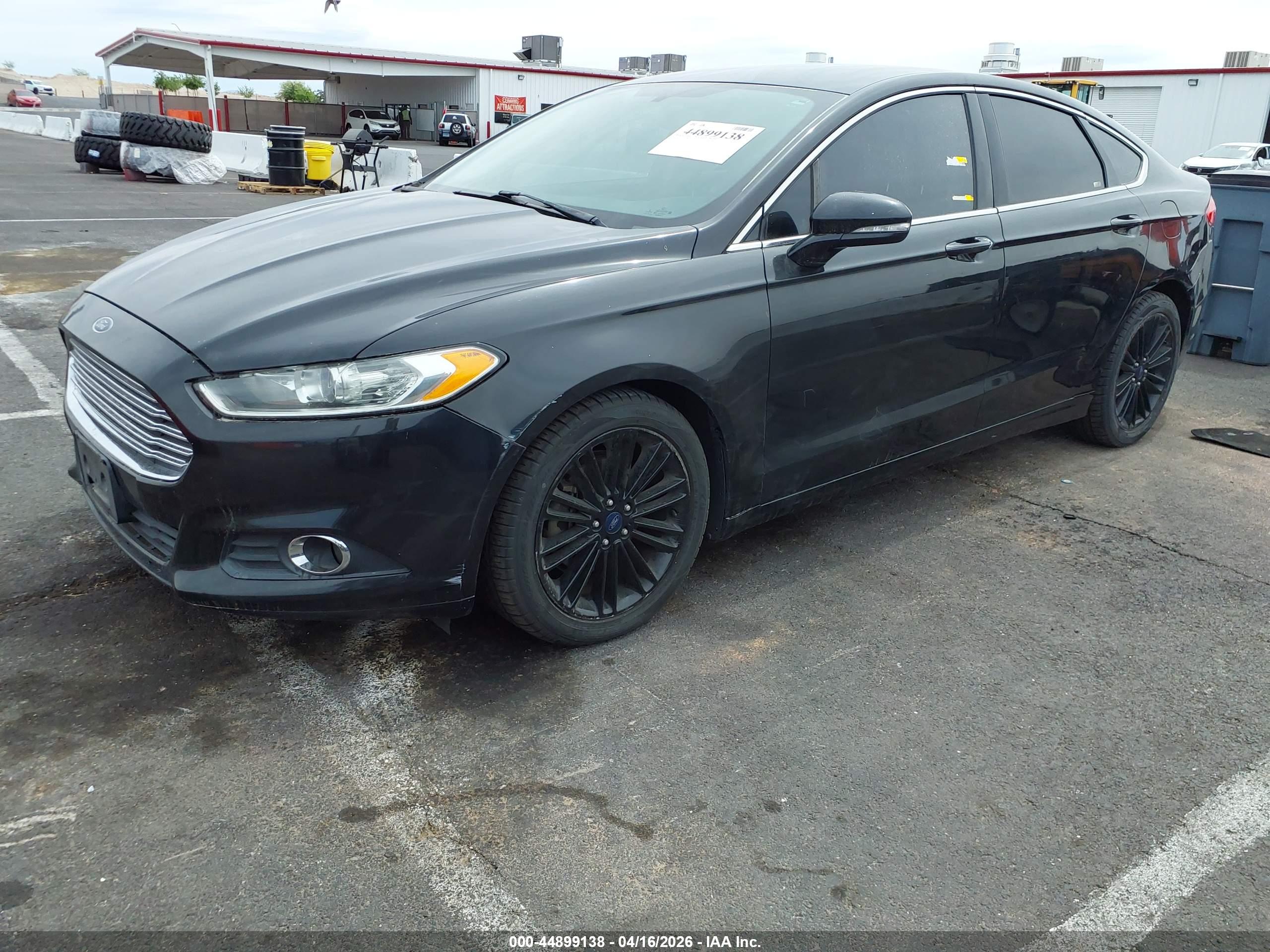 FORD FUSION image 2