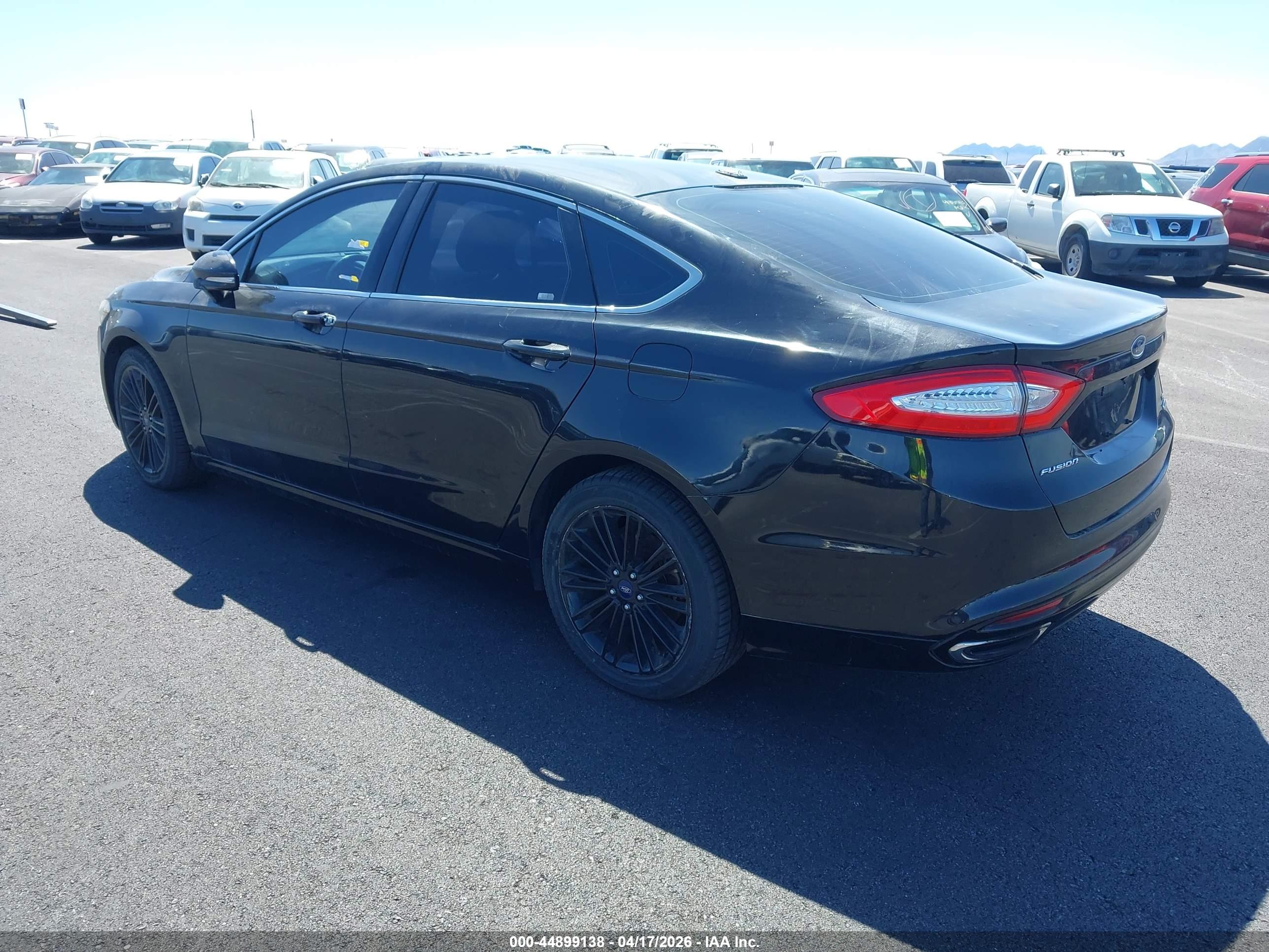 FORD FUSION image 3