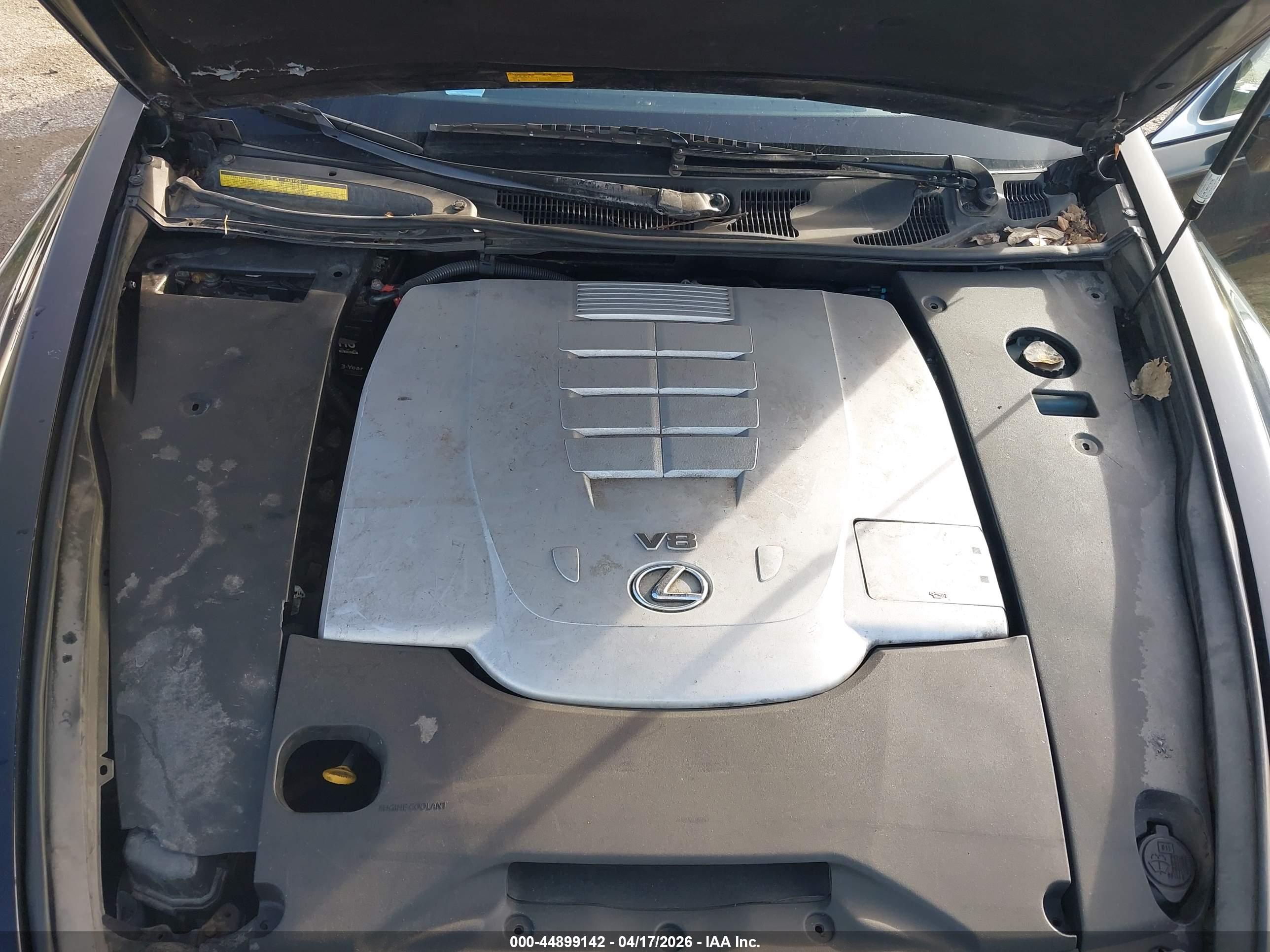 LEXUS LS image 10