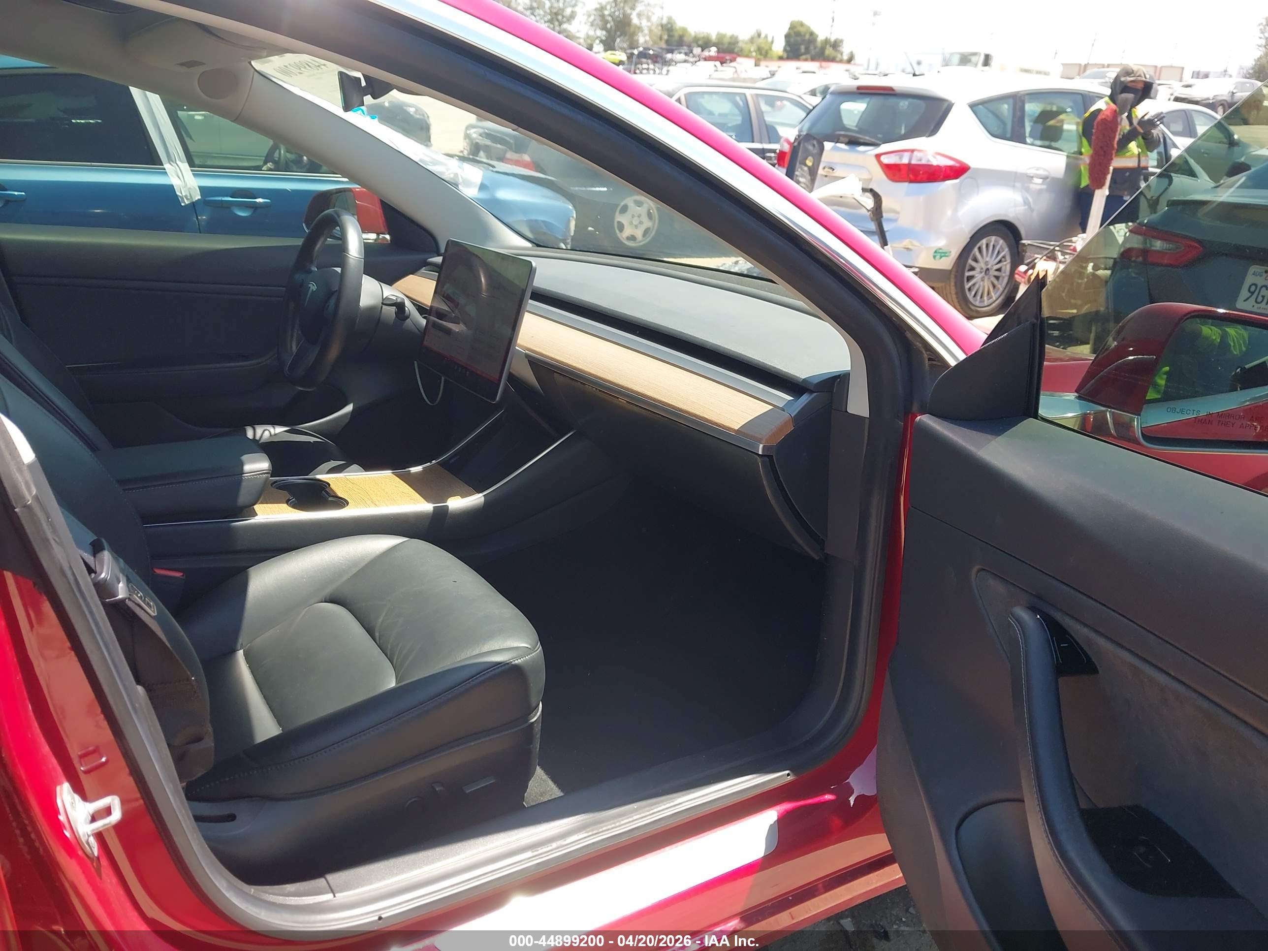 TESLA MODEL image 5