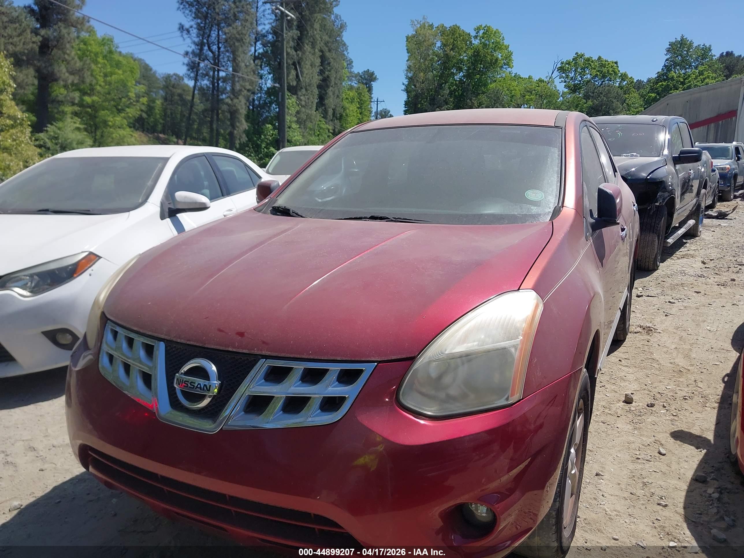 NISSAN ROGUE image 2