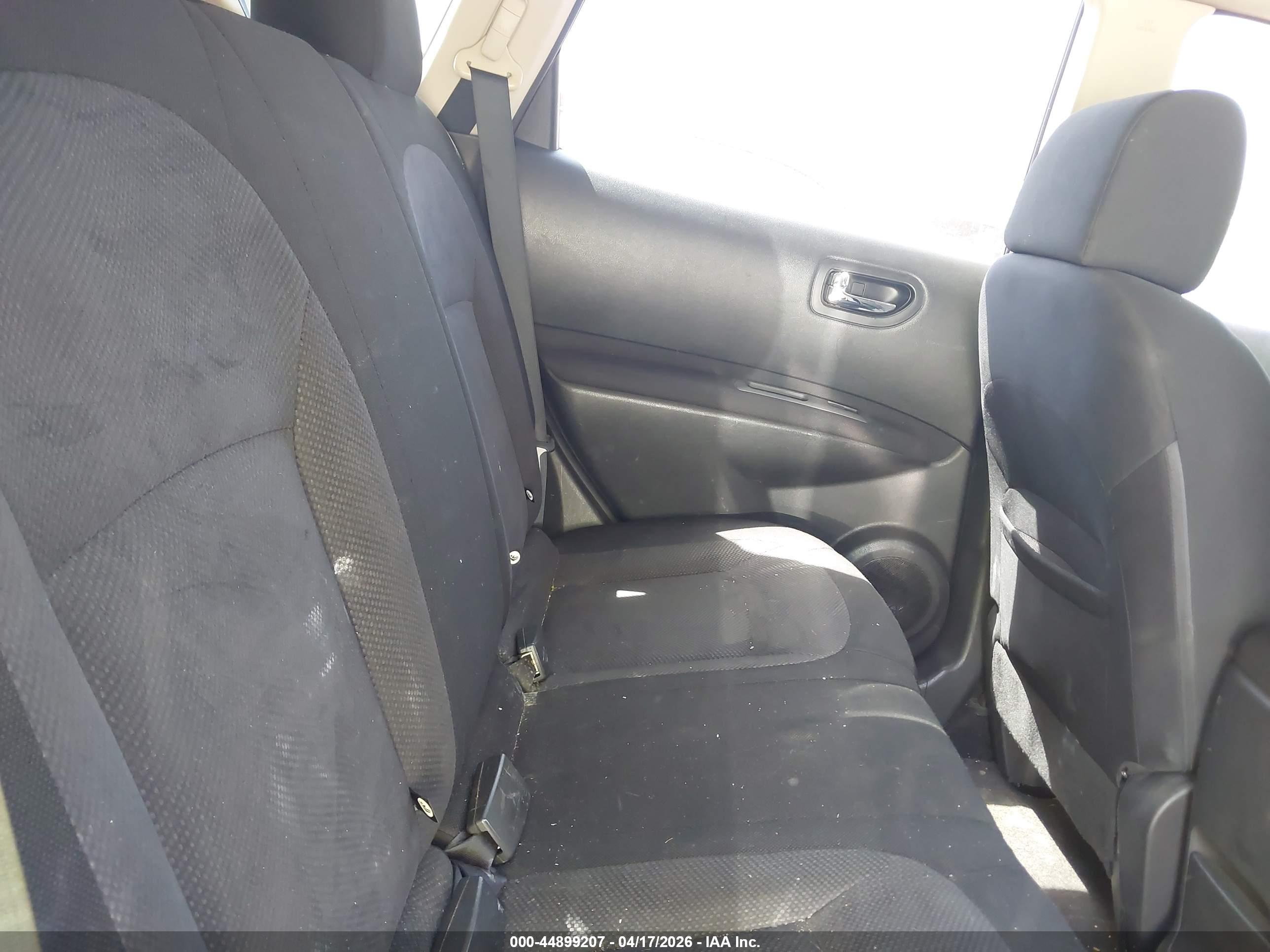 NISSAN ROGUE image 8