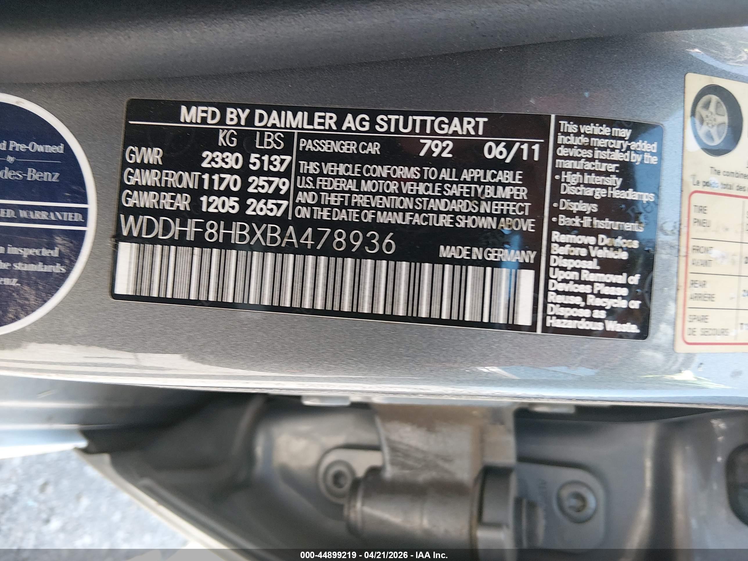 MERCEDES-BENZ E image 9