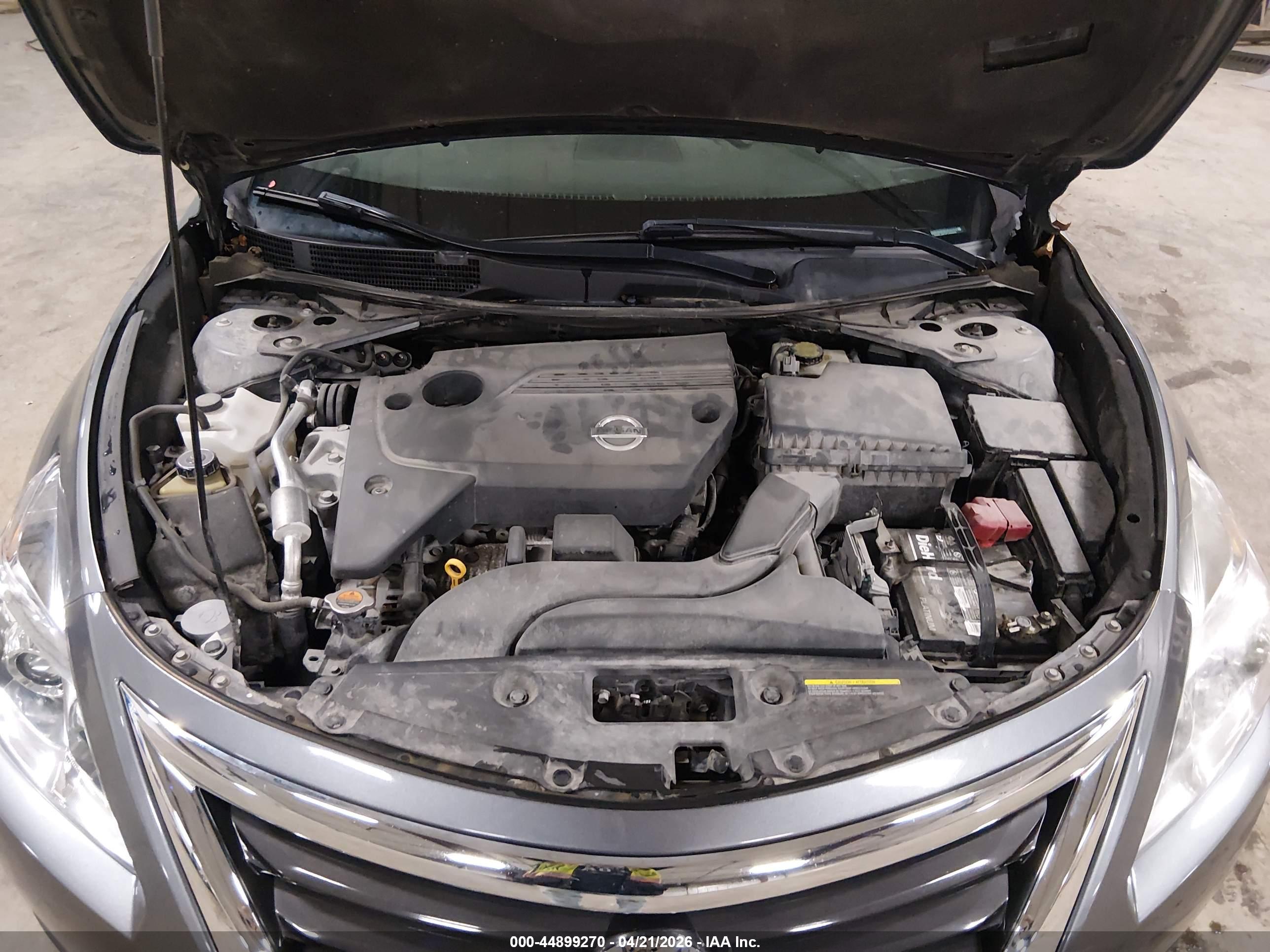 NISSAN ALTIMA image 10
